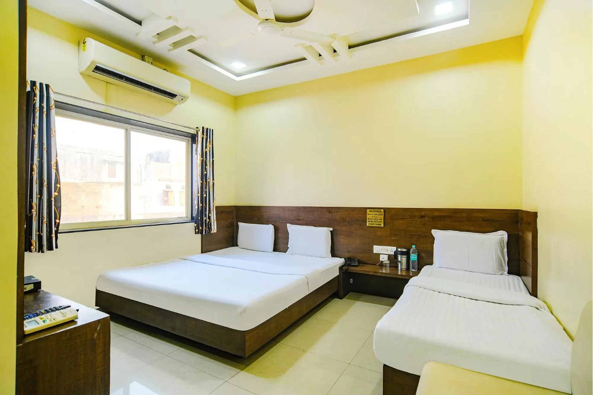 Photo of the whole room in FabHotel Satyug Jaisinghpura