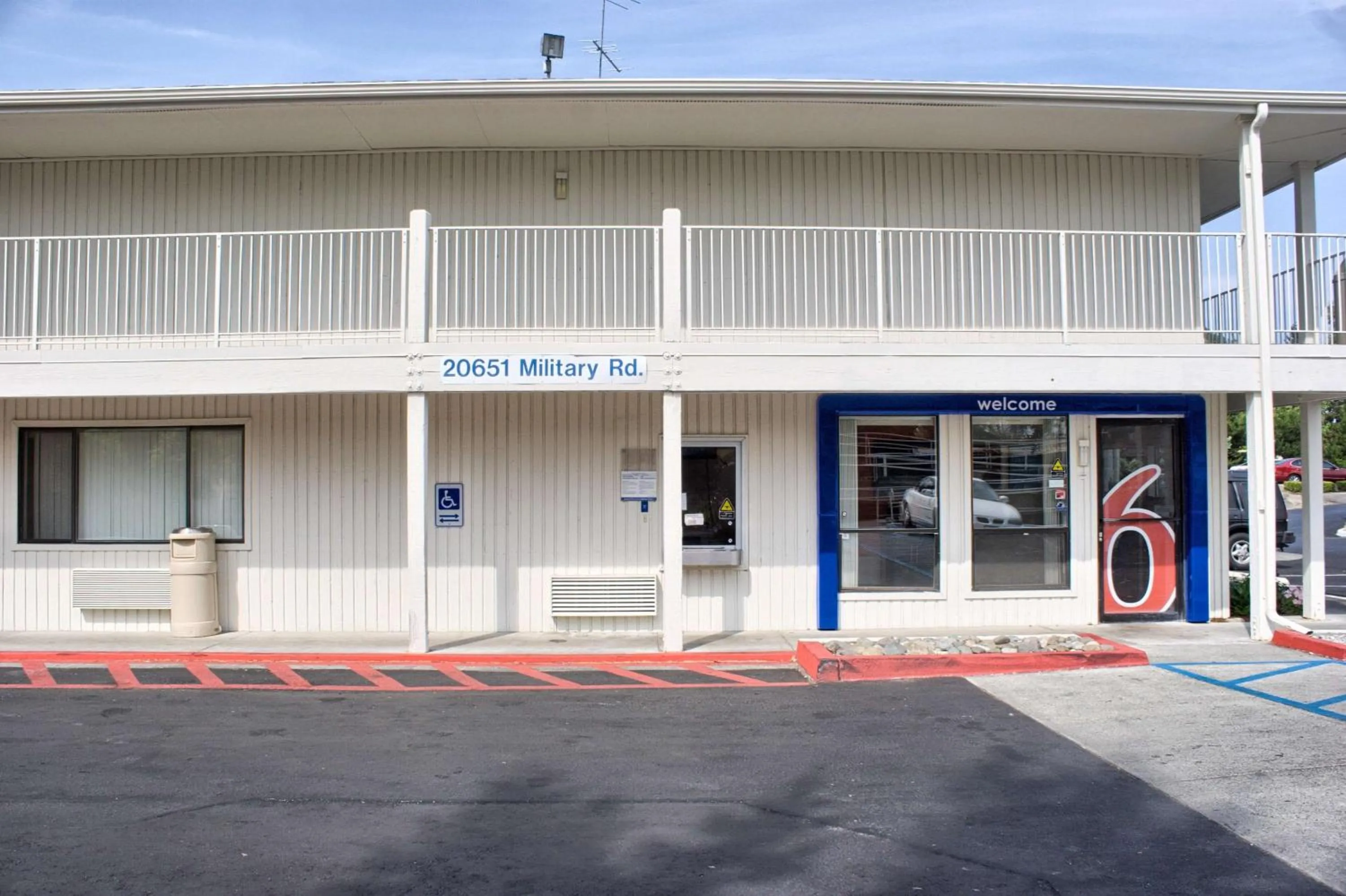 Property building in Motel 6-Seattle, WA - South