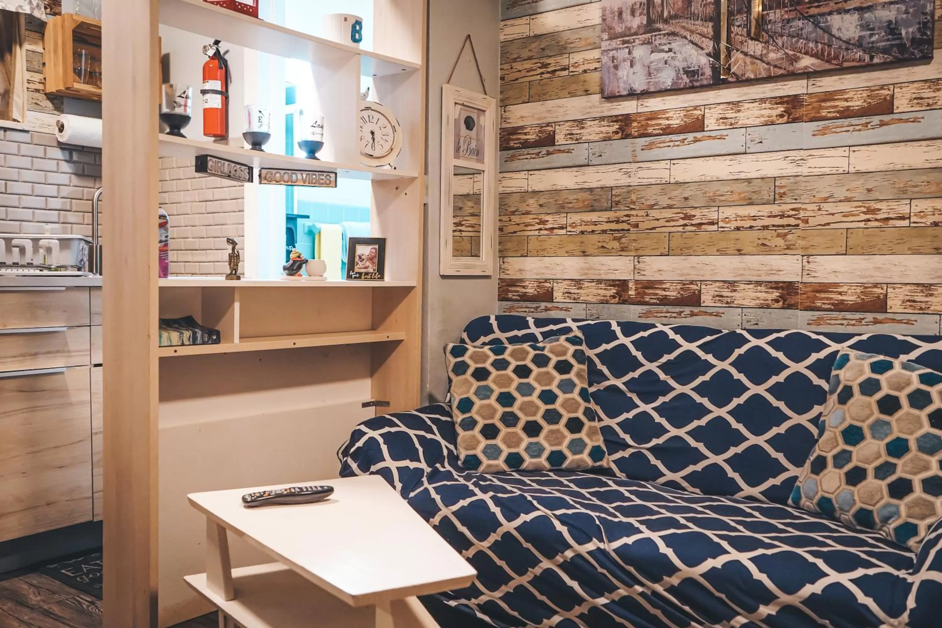 Living room in Hollywood Light Haven Lodge