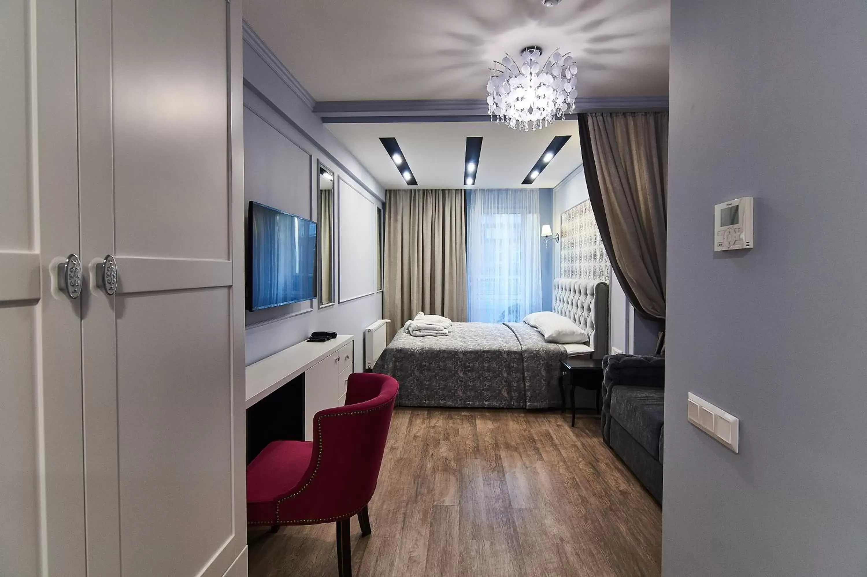 Light Hotel Light Hotel