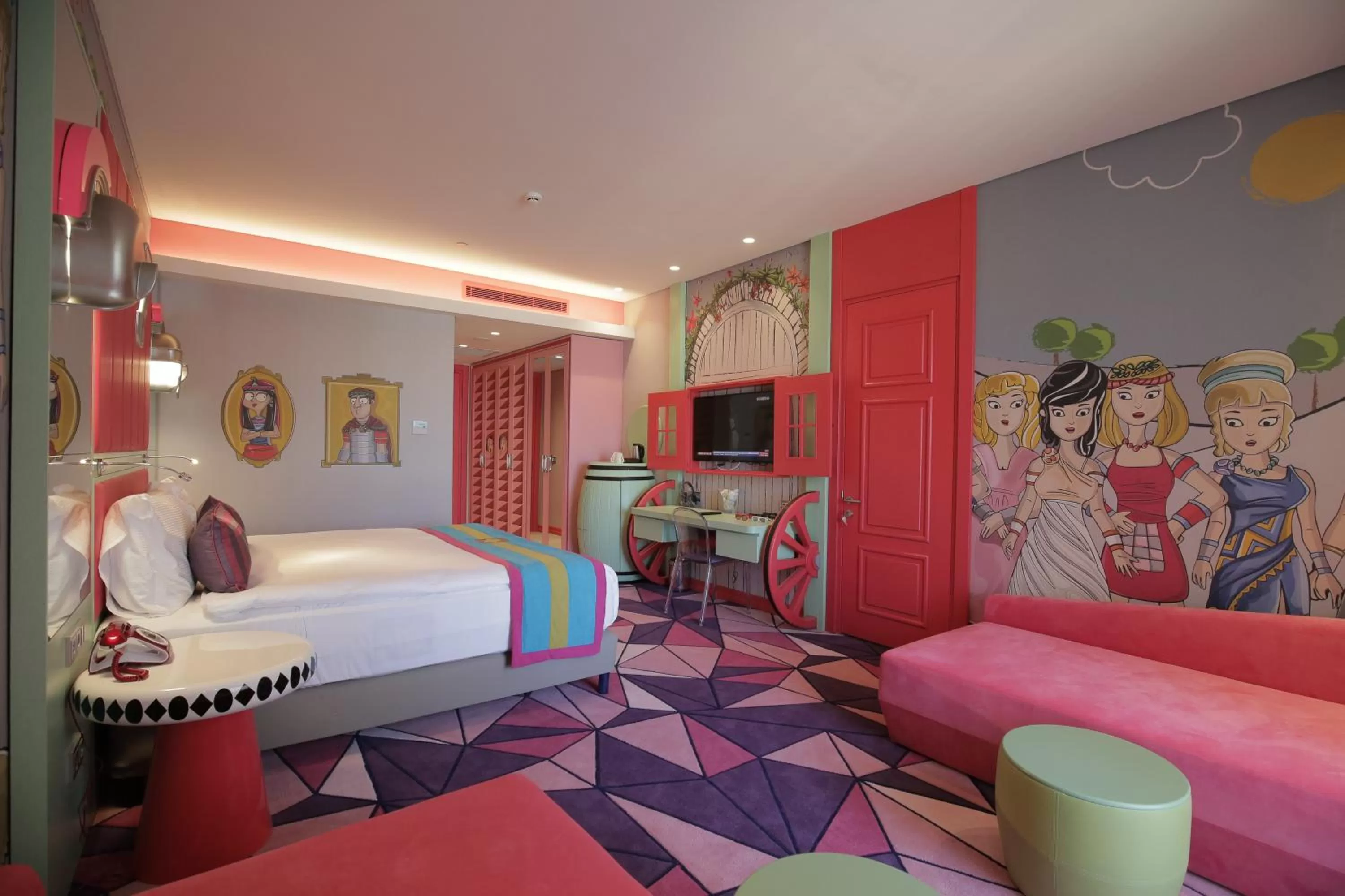 Bedroom, Bed in The Land Of Legends Kingdom Hotel - All-in Concept