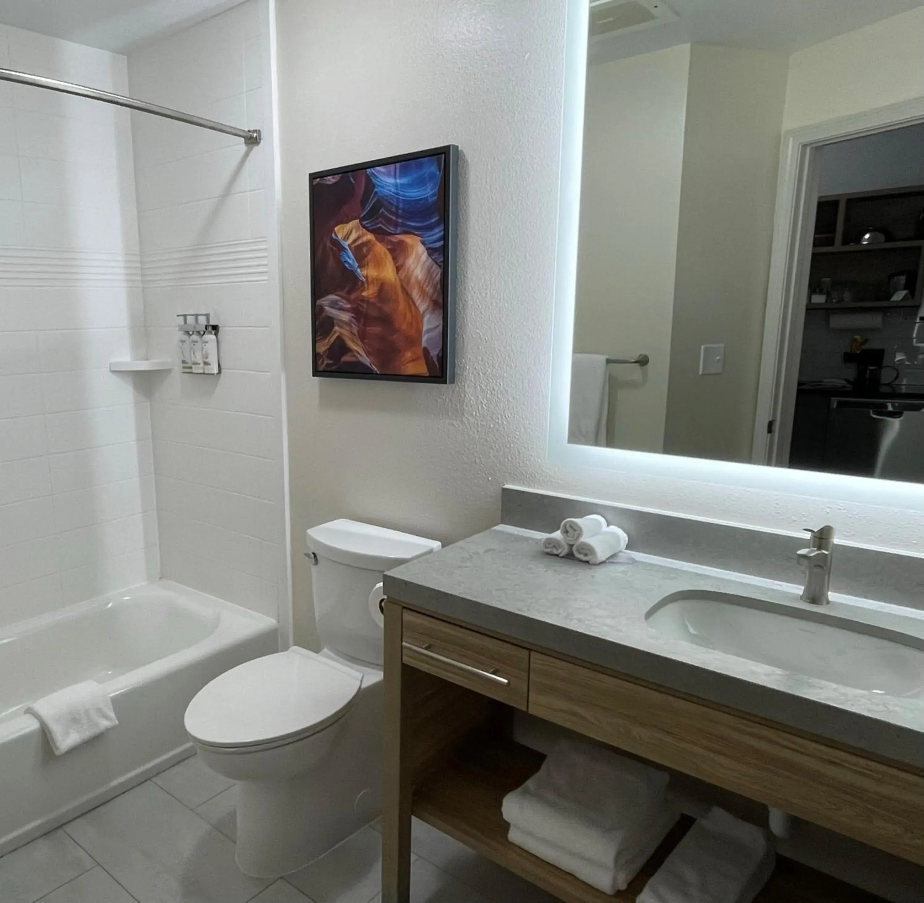 Queen Studio Suite in Candlewood Suites Tuscaloosa by IHG Queen Studio Suite in Candlewood Suites Tuscaloosa by IHG