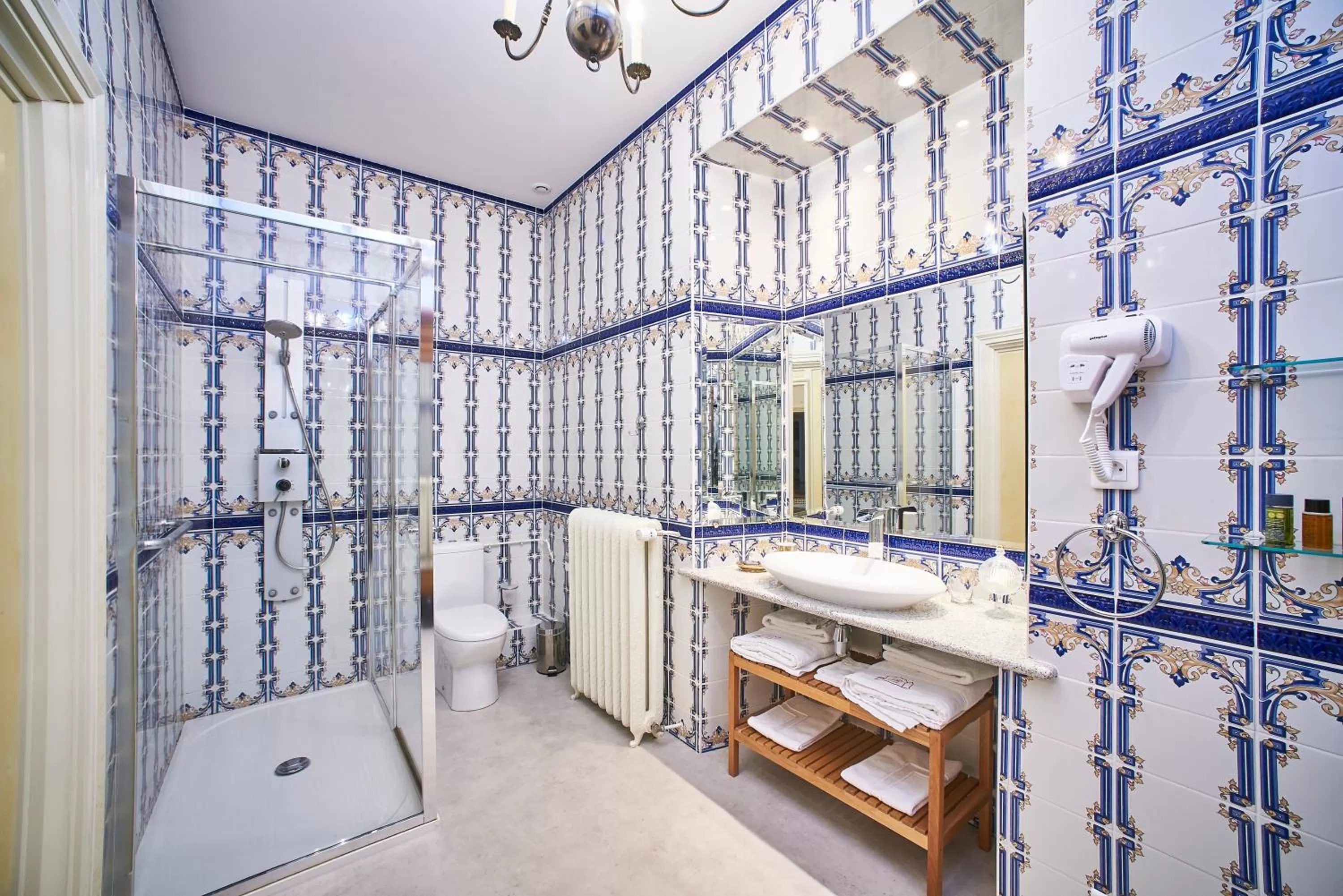 Bathroom in Château de la Richerie - proche Puy du Fou