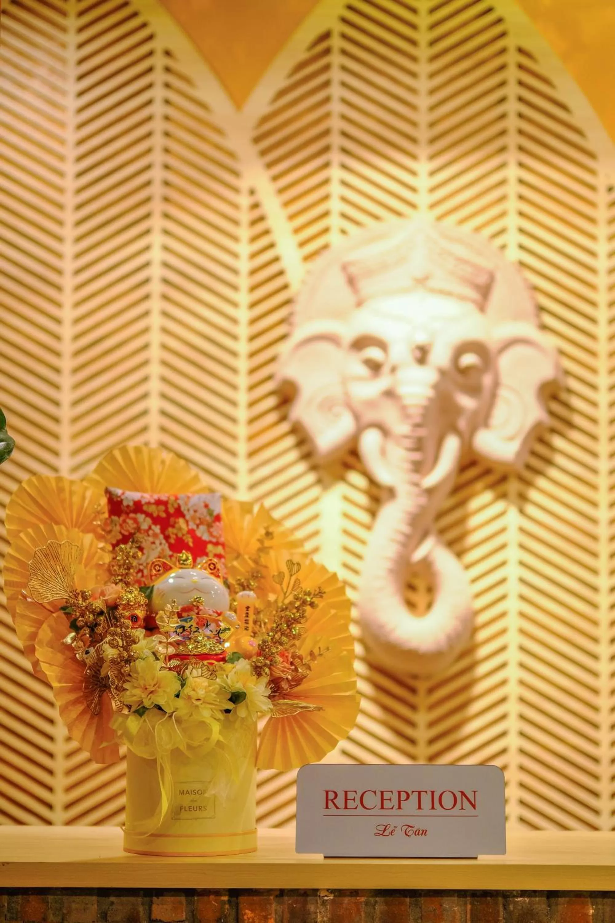 Decorative detail in Eo Gió Có Homestay