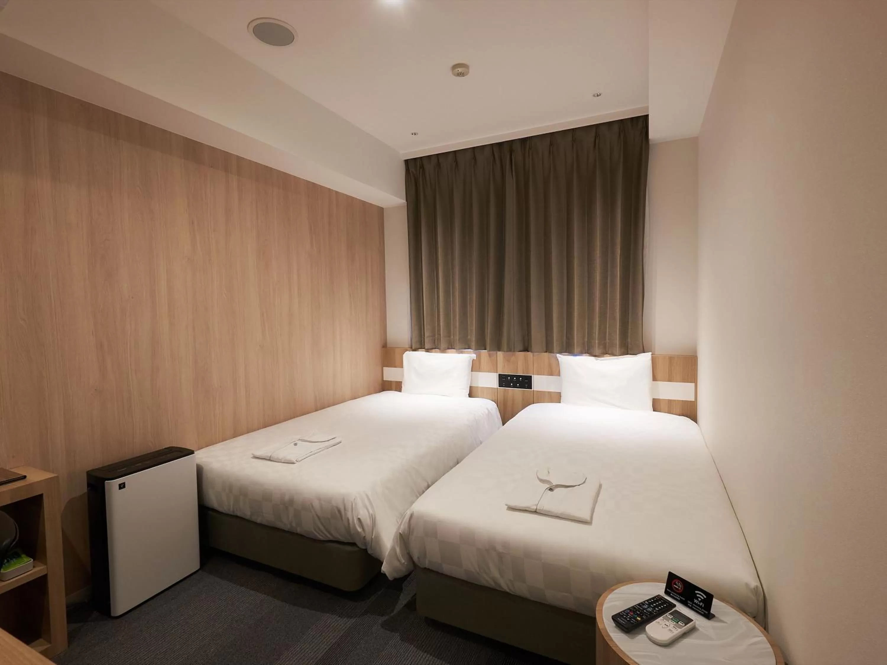 Twin Room - single occupancy in Henn na Hotel Komatsu Ekimae
