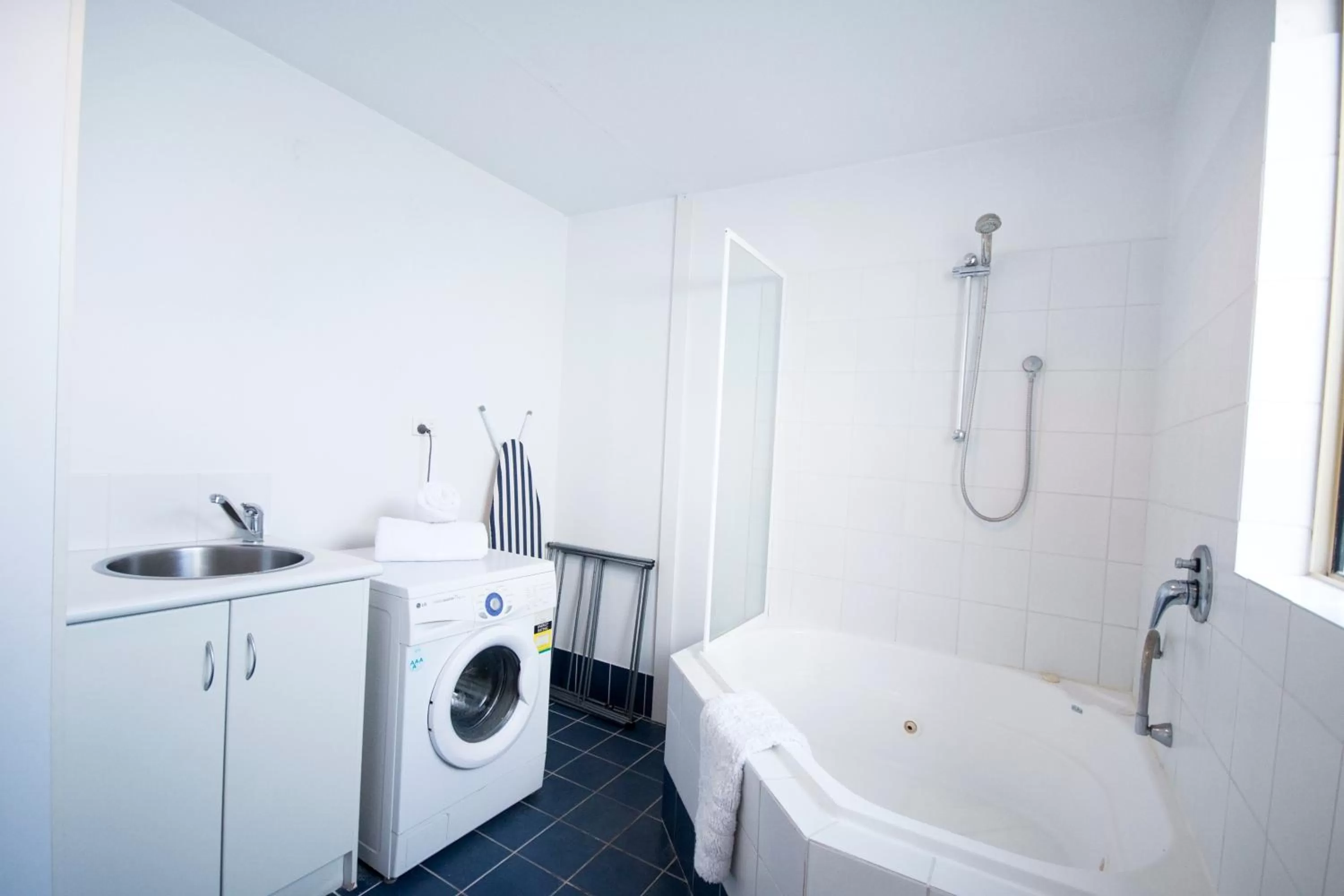 Bathroom in Archipelago Apartments Esperance