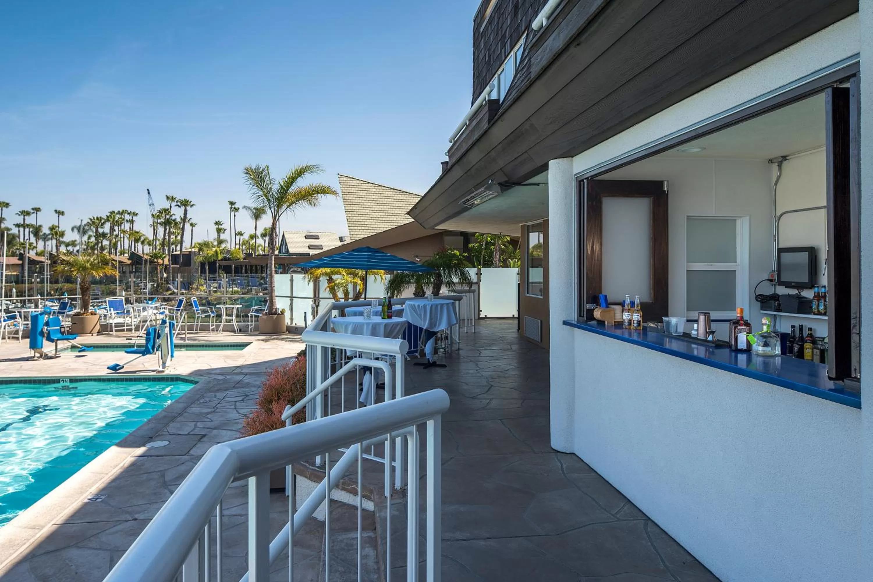 Swimming pool in Bay Club Hotel and Marina