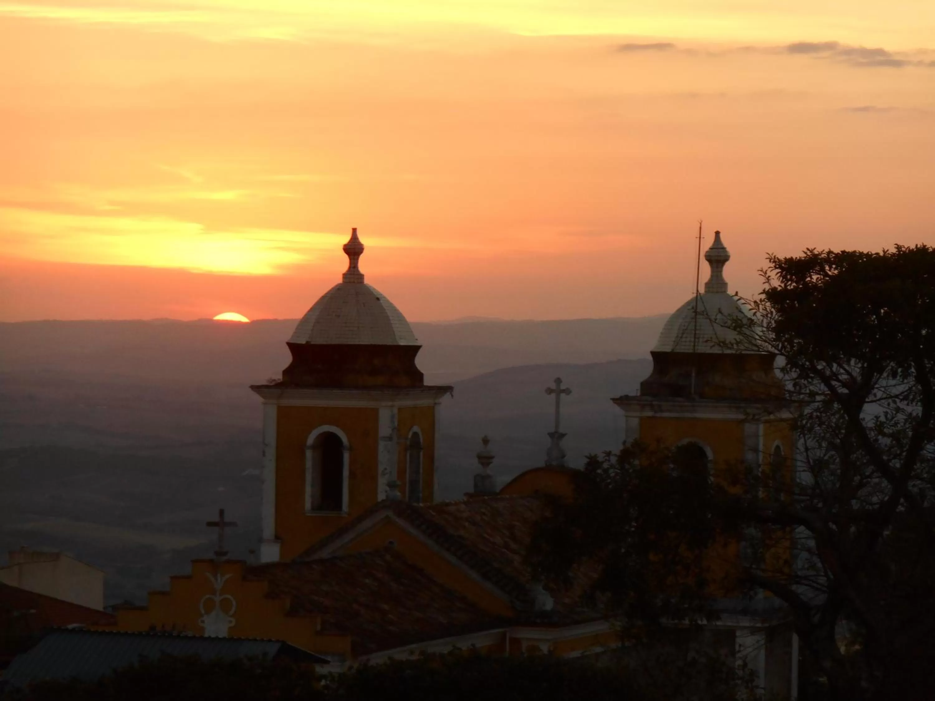 Nearby landmark, Sunrise/Sunset in Pousada Reino Encantado - São Thomé das Letras - Minas Gerais