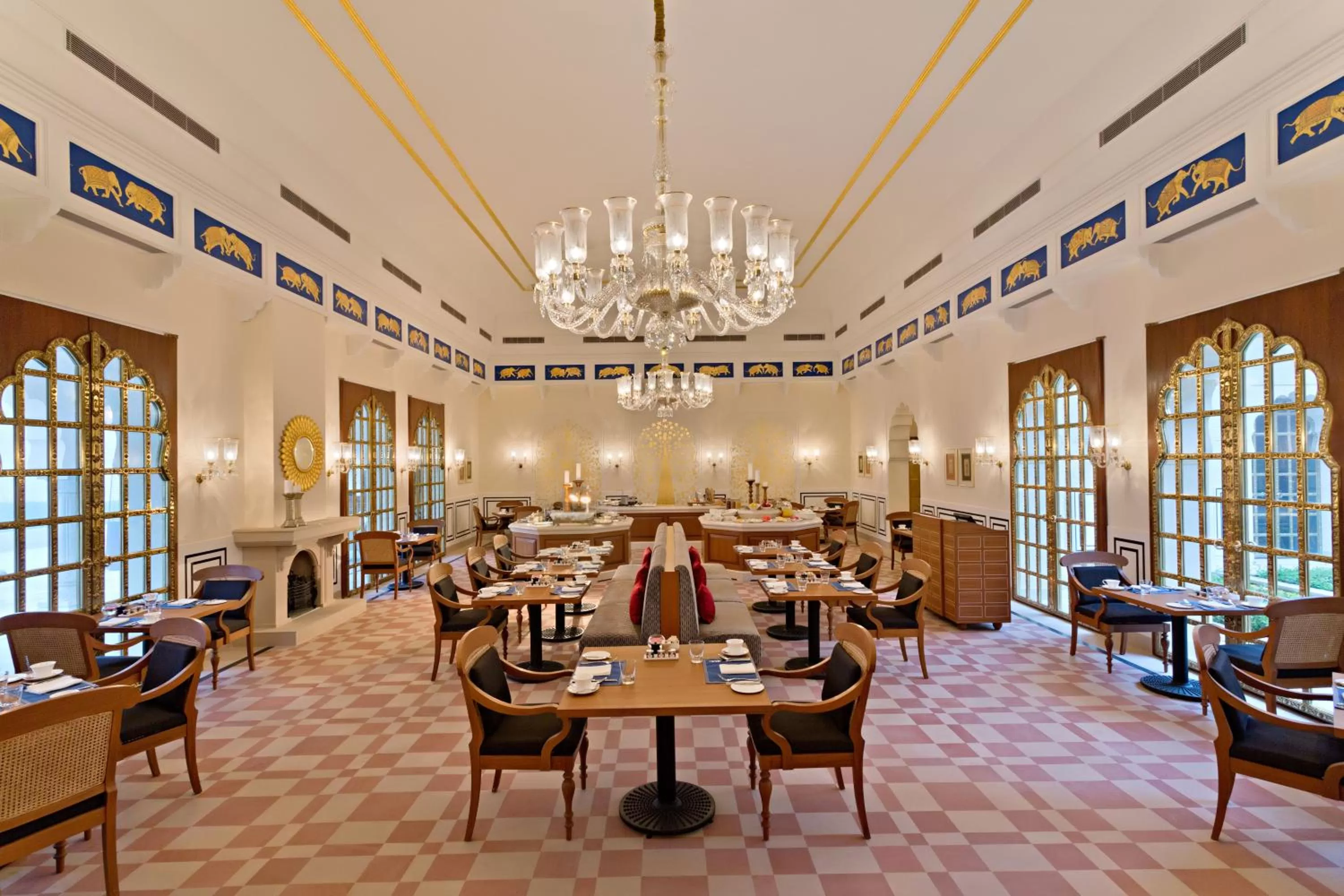 Breakfast in The Oberoi Sukhvilas Spa Resort, New Chandigarh