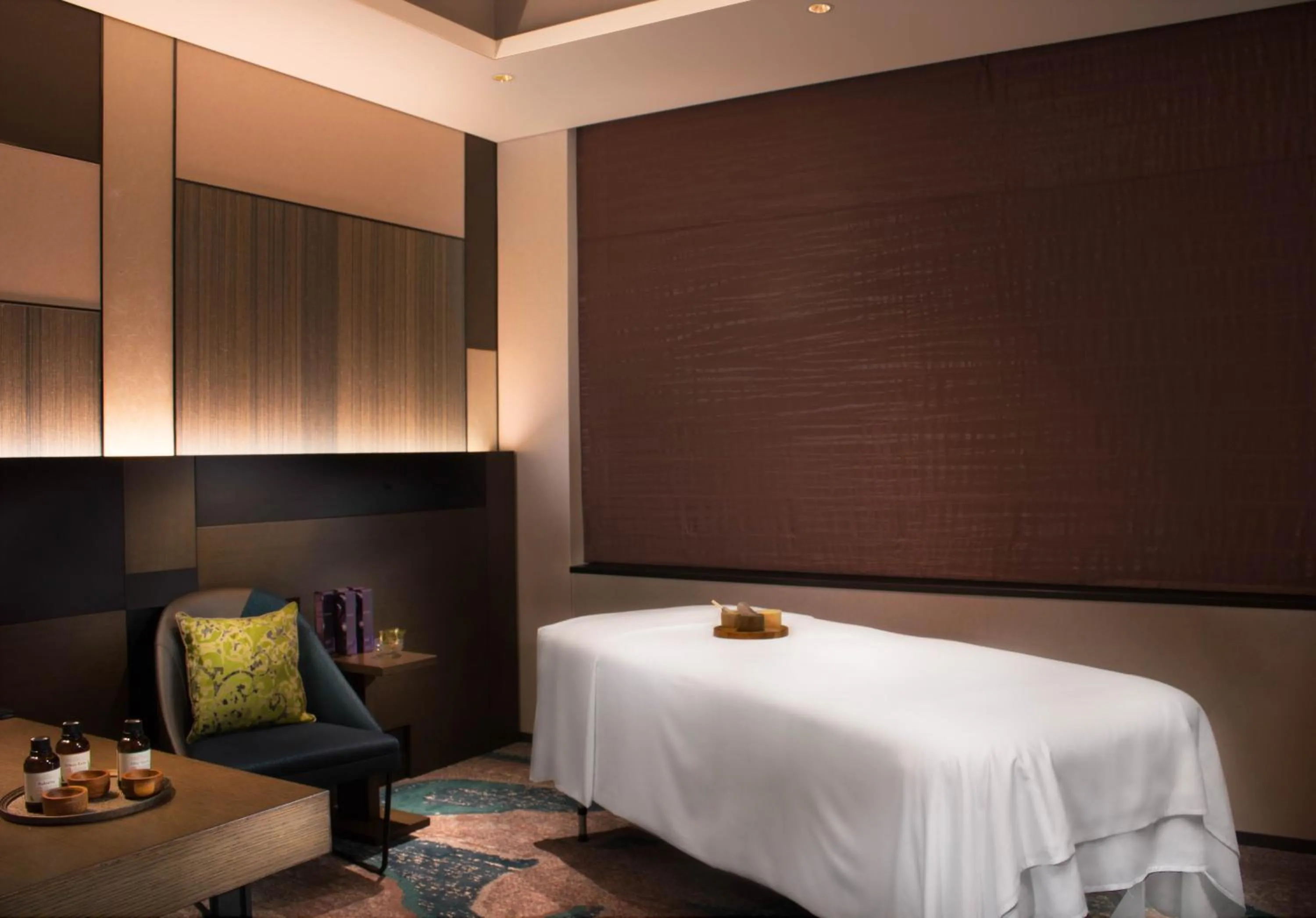 Massage, Bed in Pullman Tokyo Tamachi