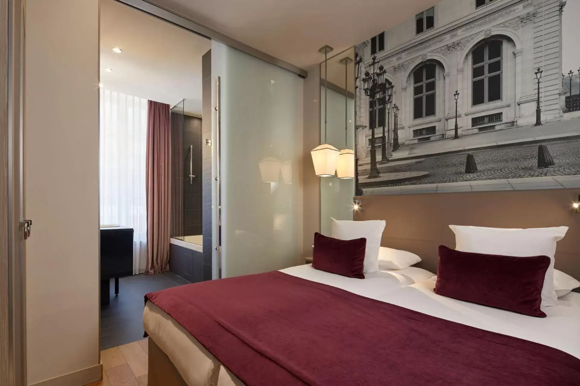 Superior Double or Twin Room with Spa Access in Hotel La Lanterne & Spa By Timhotel Superior Double or Twin Room with Spa Access in Hotel La Lanterne & Spa By Timhotel