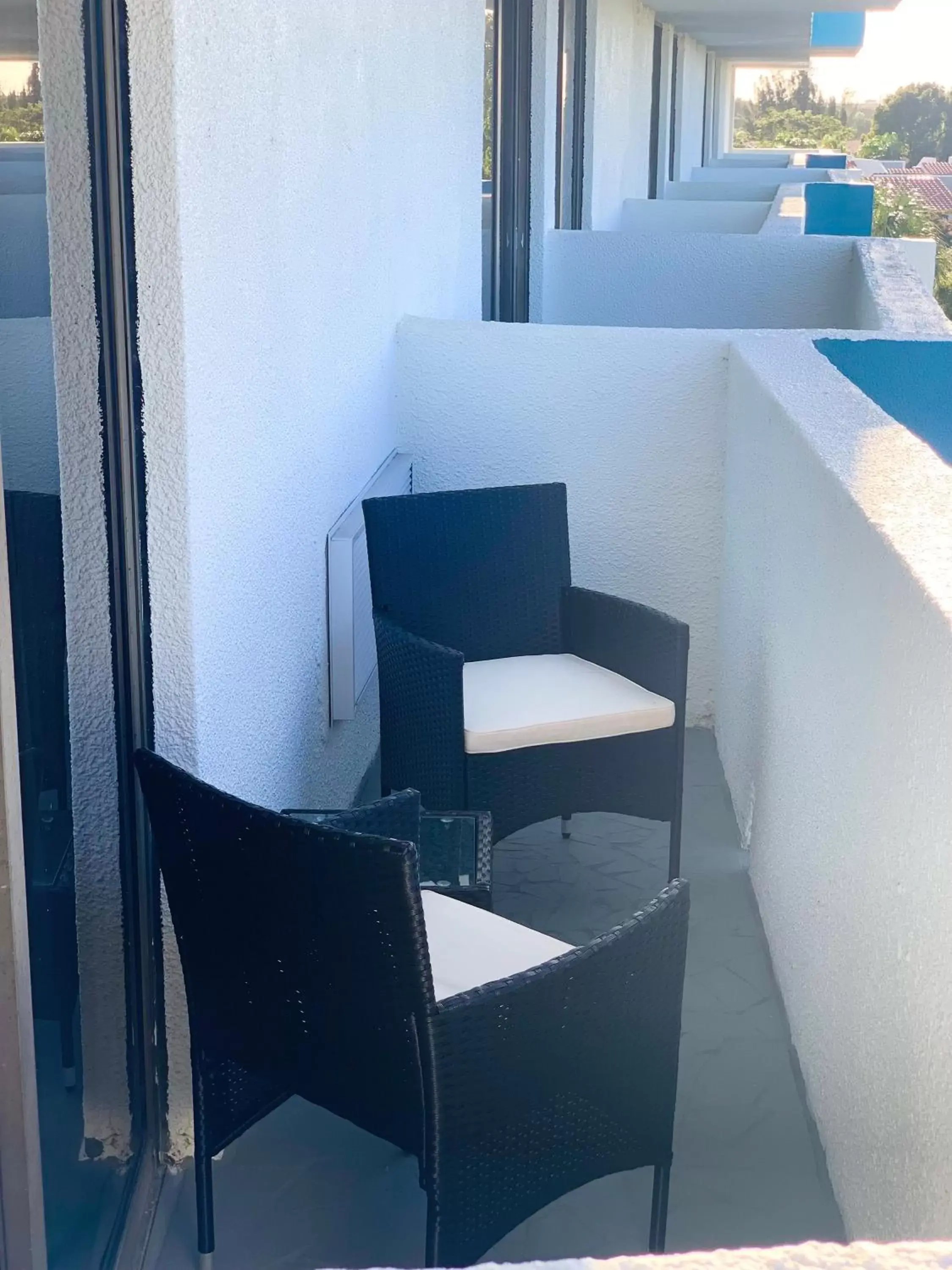 2 Queen Beds, Mobility/Hearing Accessible Room, Roll-In Shower, Non-Smoking in Chateau Mar Golf Resort, Trademark Collection by Wyndham 2 Queen Beds, Mobility/Hearing Accessible Room, Roll-In Shower, Non-Smoking in Chateau Mar Golf Resort, Trademark Collection by Wyndham