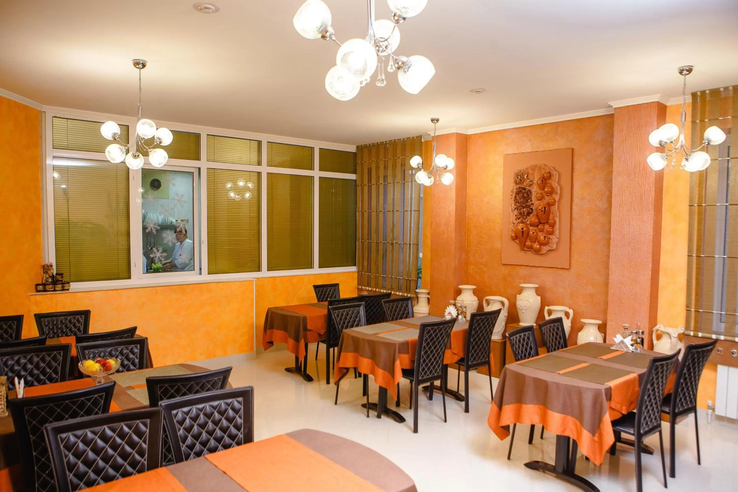 Restaurant/Places to Eat in Totem Hotel