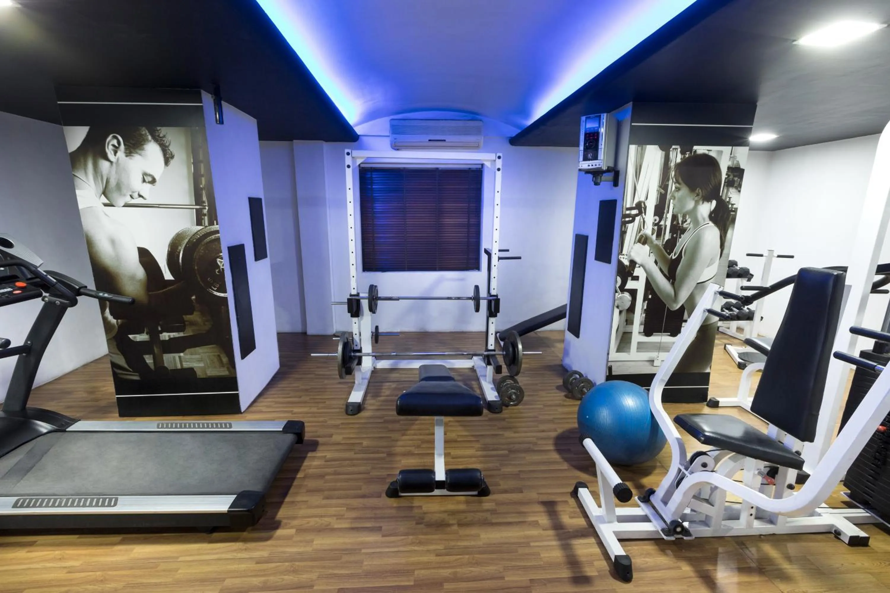 Fitness centre/facilities in Hotel Grand Residence