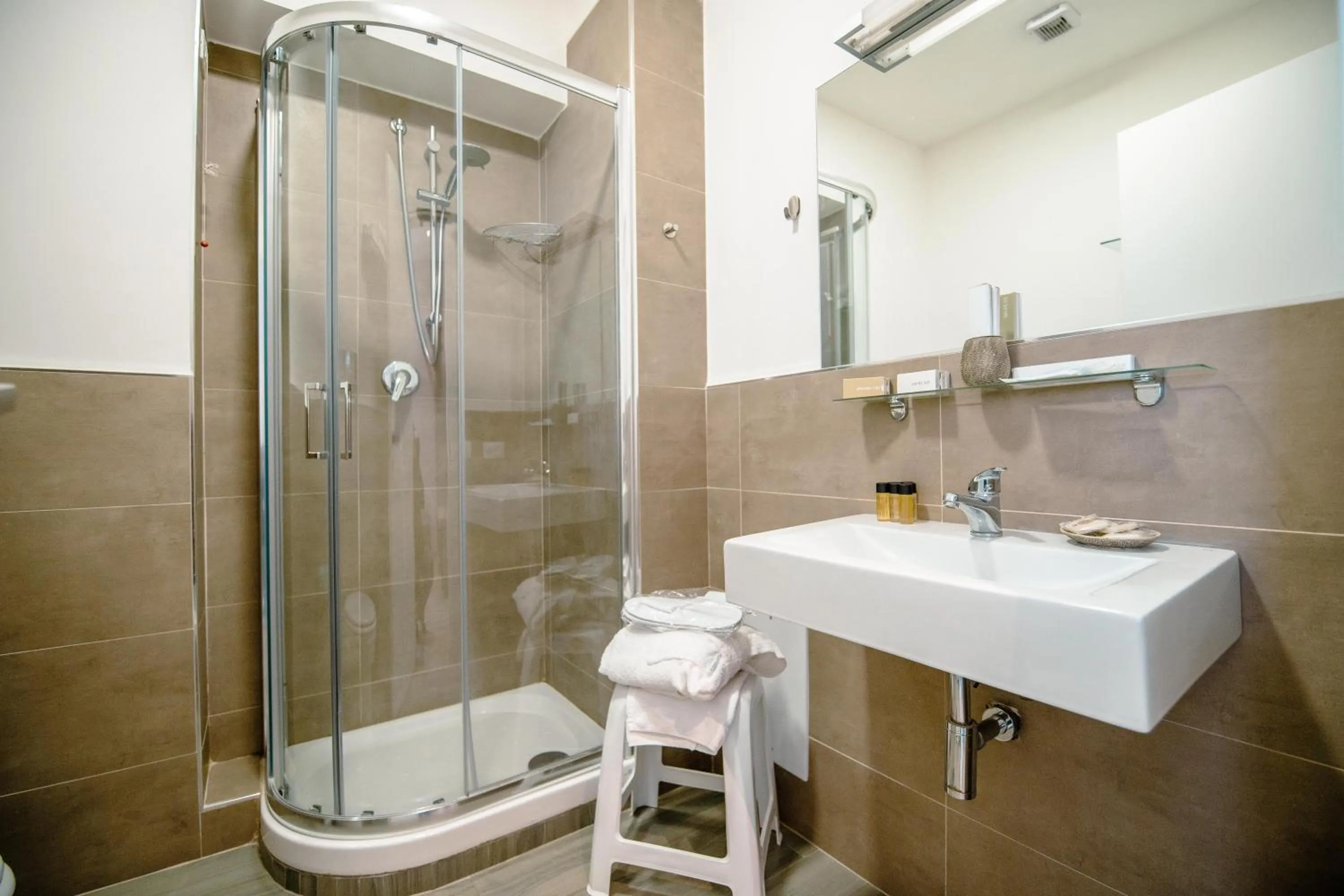 Bathroom in Hotel Bruman Salerno