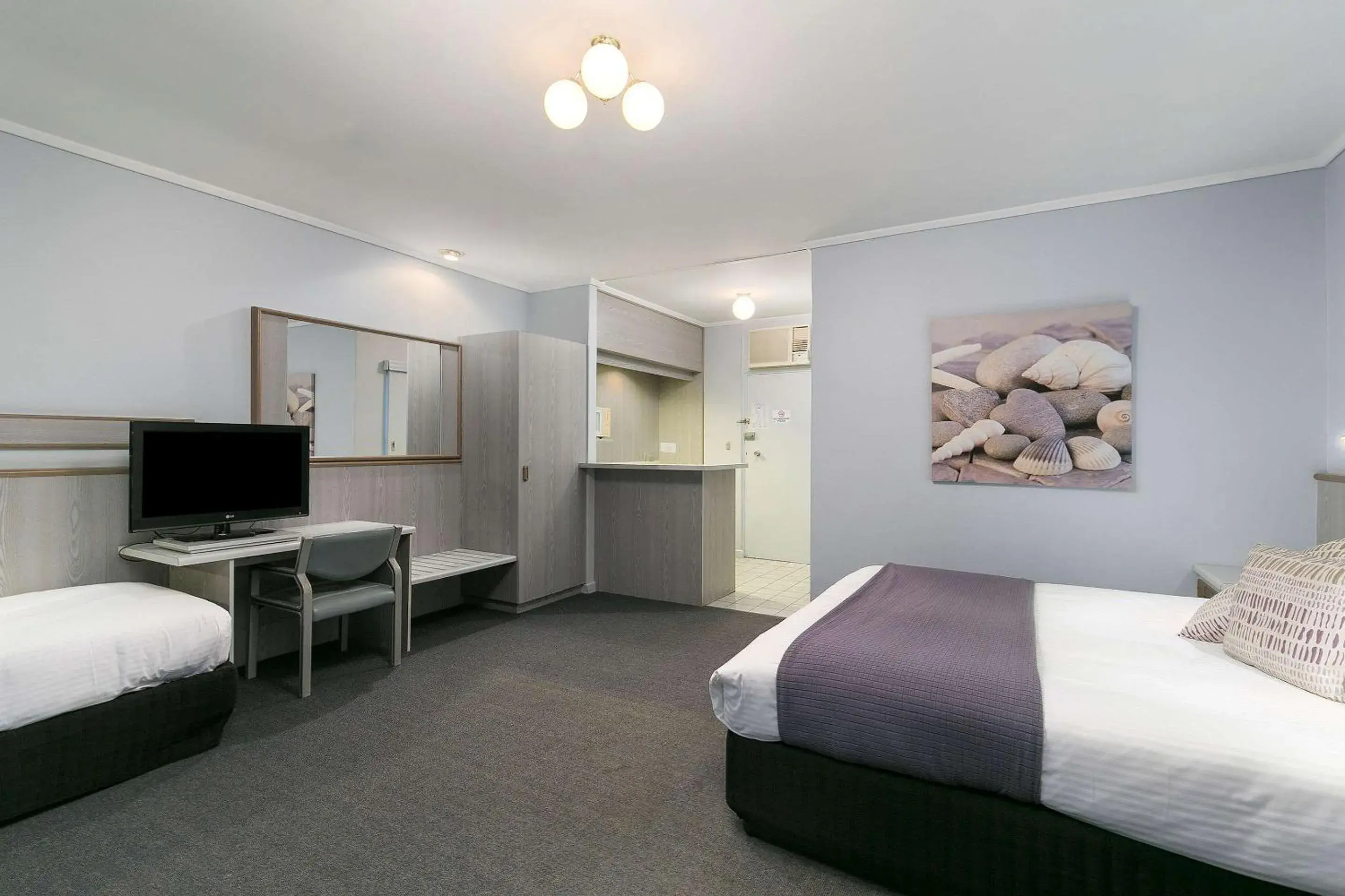 Executive King Suite in Comfort Inn Glenelg Executive King Suite in Comfort Inn Glenelg
