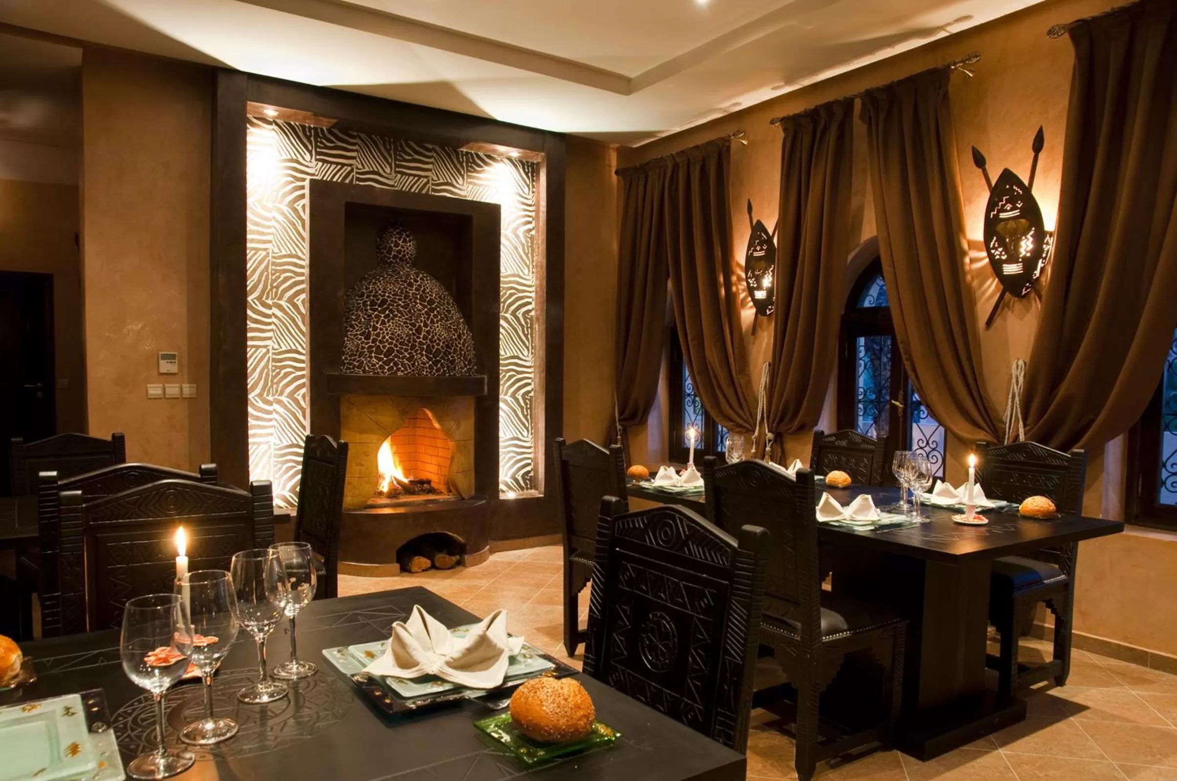 Dining area, Restaurant/Places to Eat in Le Temple Des Arts