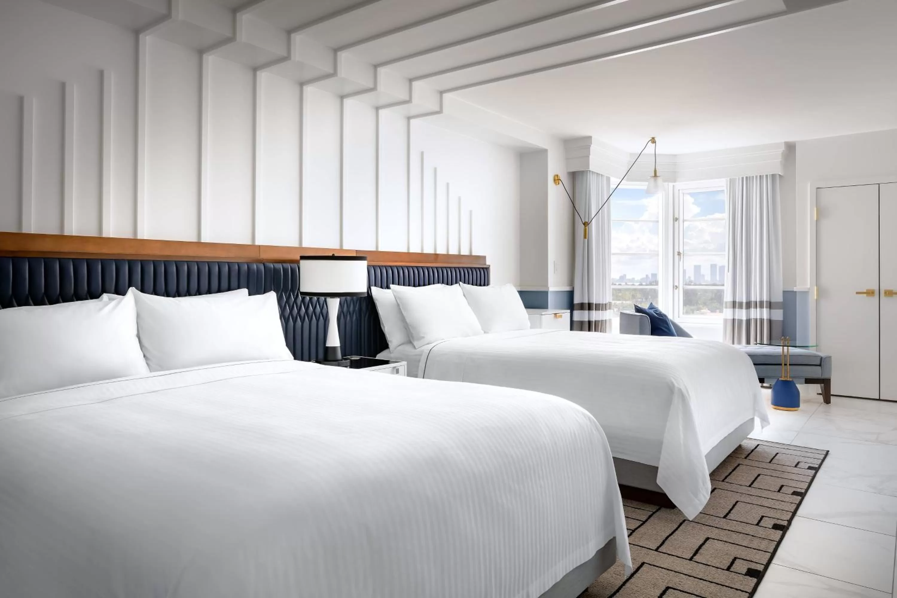 Photo of the whole room, Bed in Cadillac Hotel & Beach Club, Autograph Collection