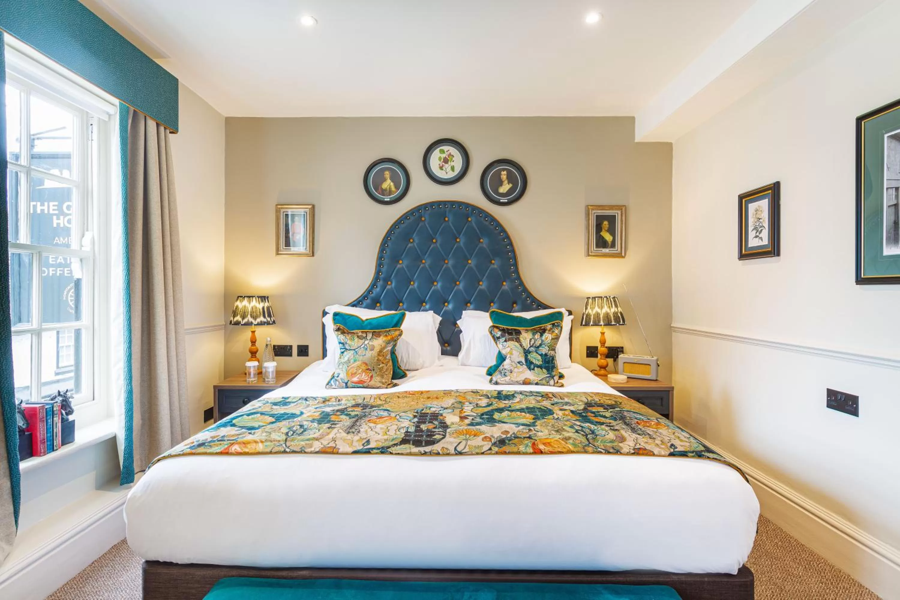 Bed in The George Hotel, Amesbury, Wiltshire - The Coaching Inn Group