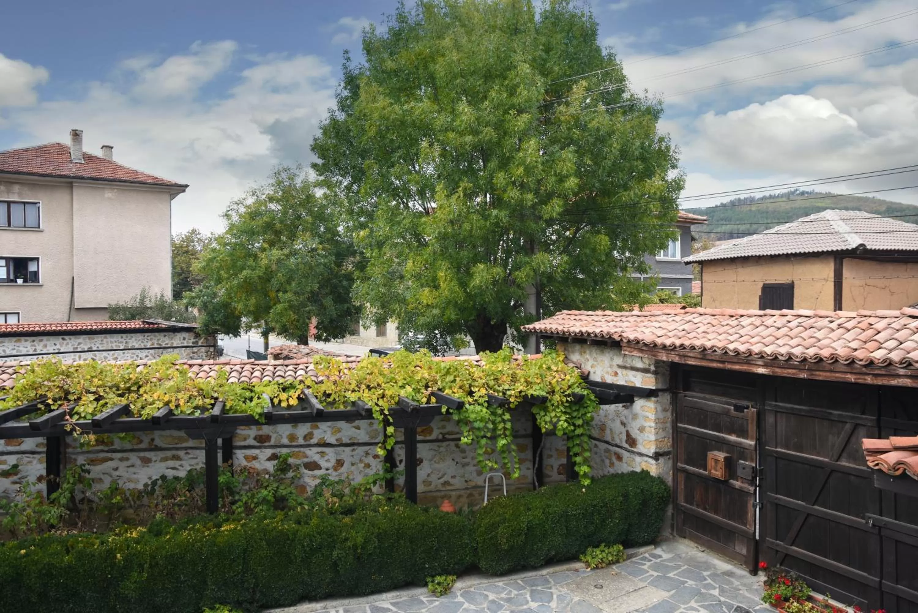 Djudjeva Kyshta Hotel