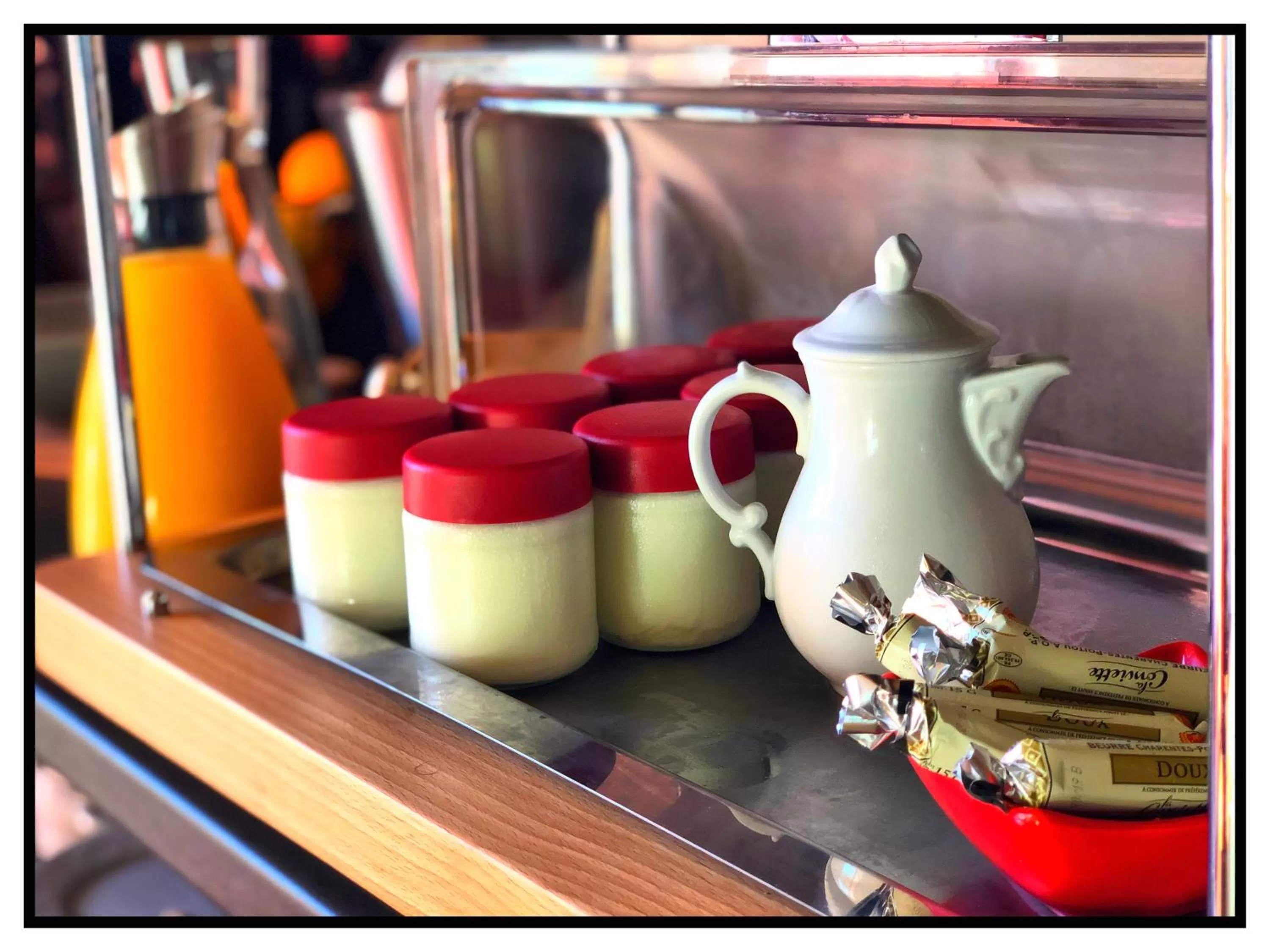 Food and drinks in Dupain & Dubeurre Appart'Hôtel - Parking