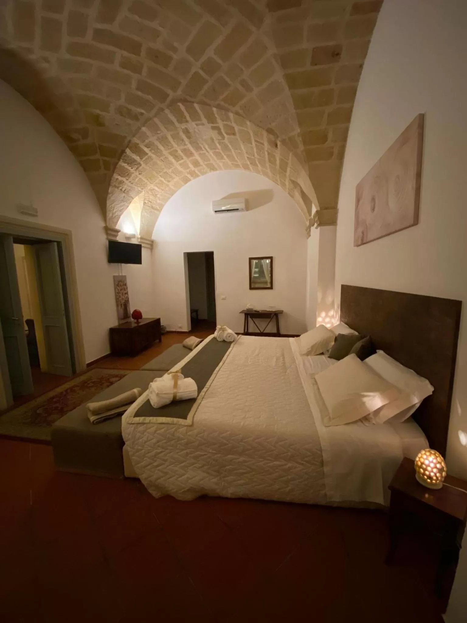 Photo of the whole room, Bed in Miro B&B