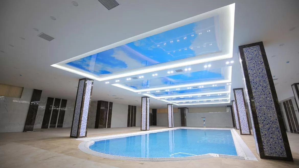 Swimming pool in Sugdiyon Hotel