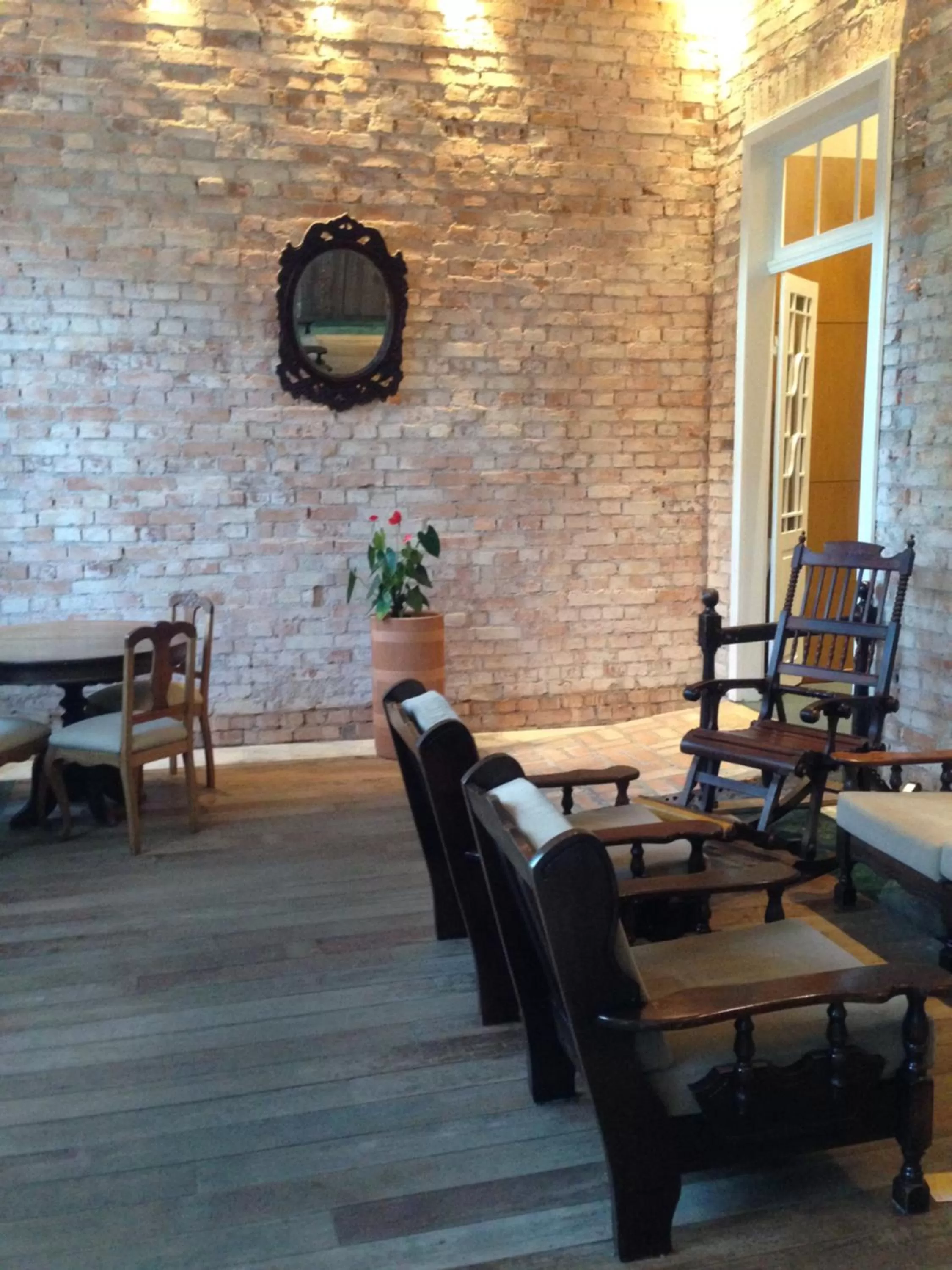 Communal lounge/ TV room, Restaurant/Places to Eat in Central Palace Hotel