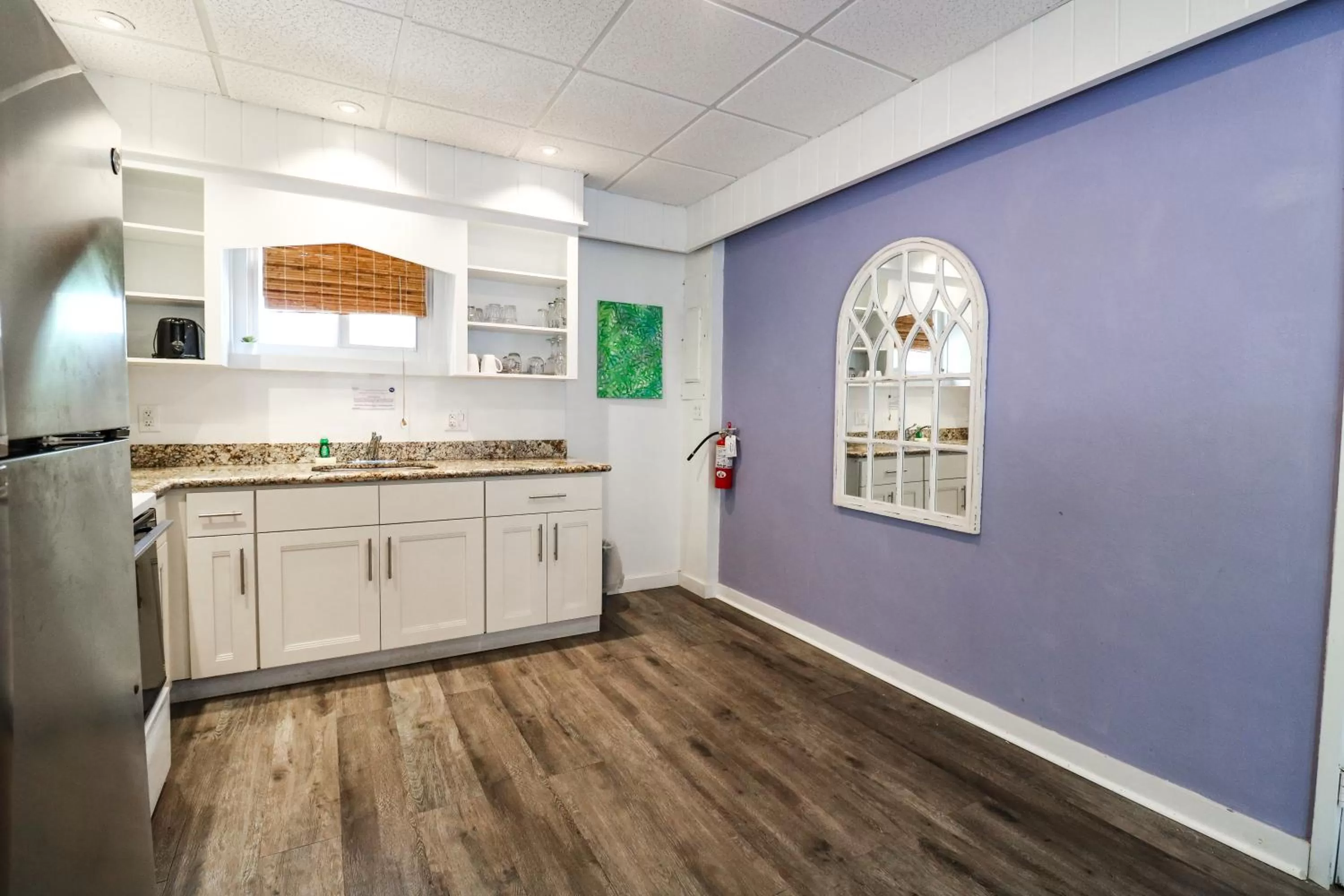 Kitchen or kitchenette in Drop Anchor Resort & Marina