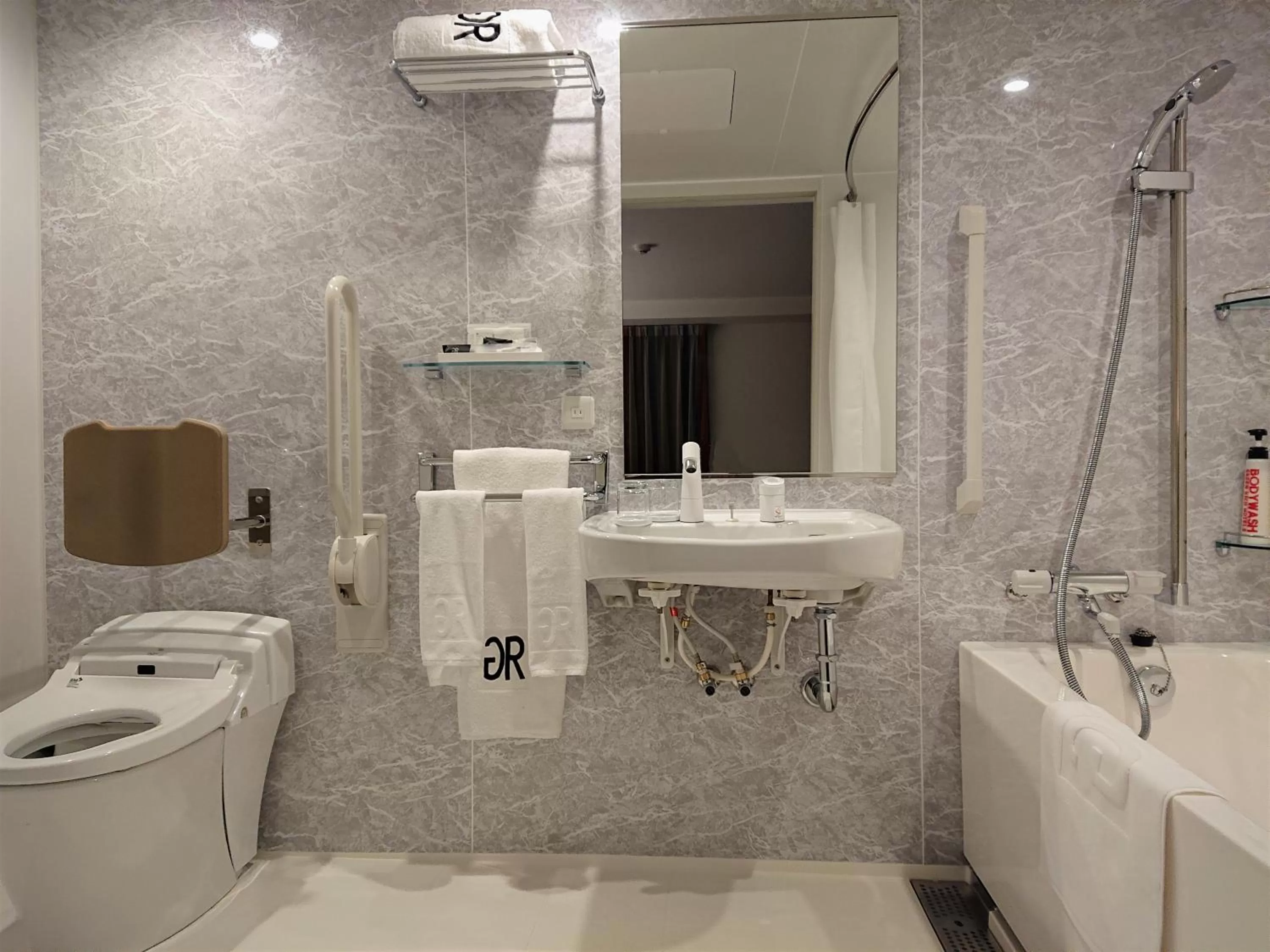 Bathroom in Green Rich Hotel Kurashiki Ekimae (Artificial hot spring Futamata Yunohana)