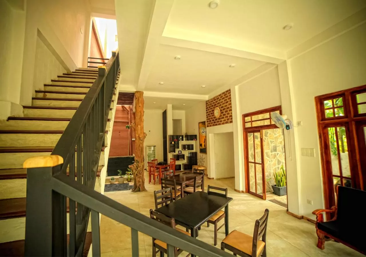 Restaurant/places to eat in Heaven Upon Rice Fields