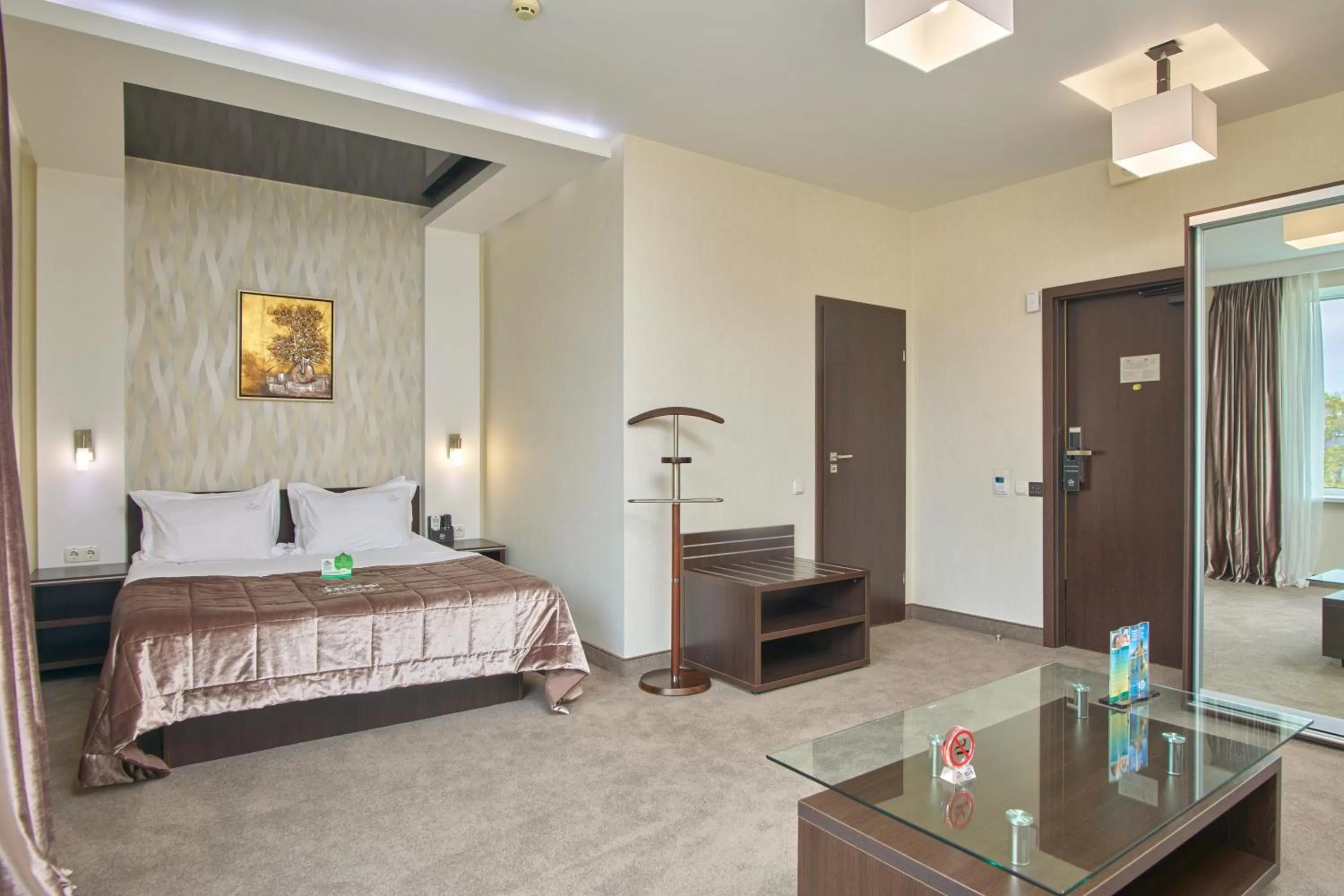 Bed in Hotel & Spa NEMO with dolphins