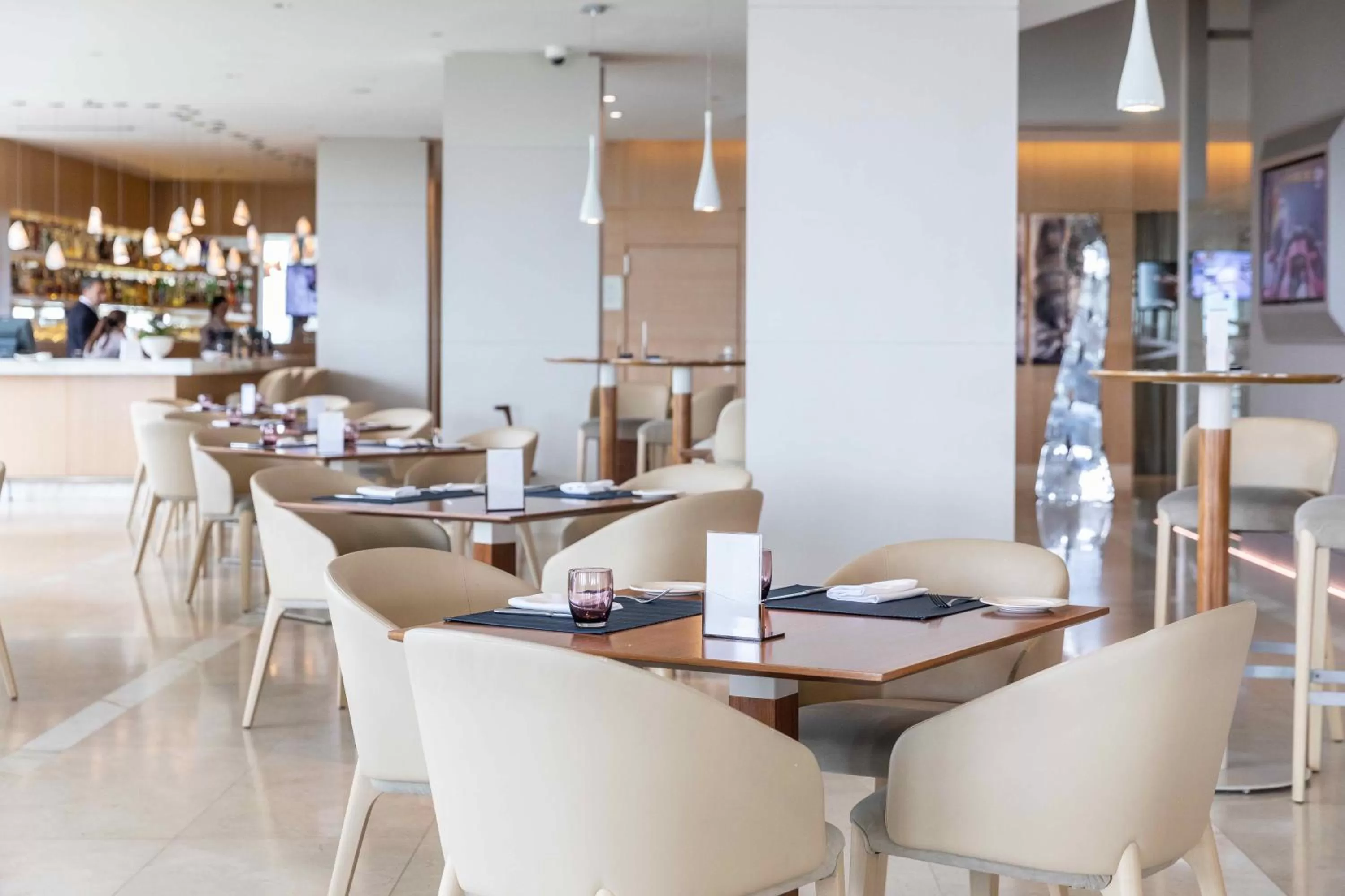 Restaurant/places to eat in The Grand Hotel