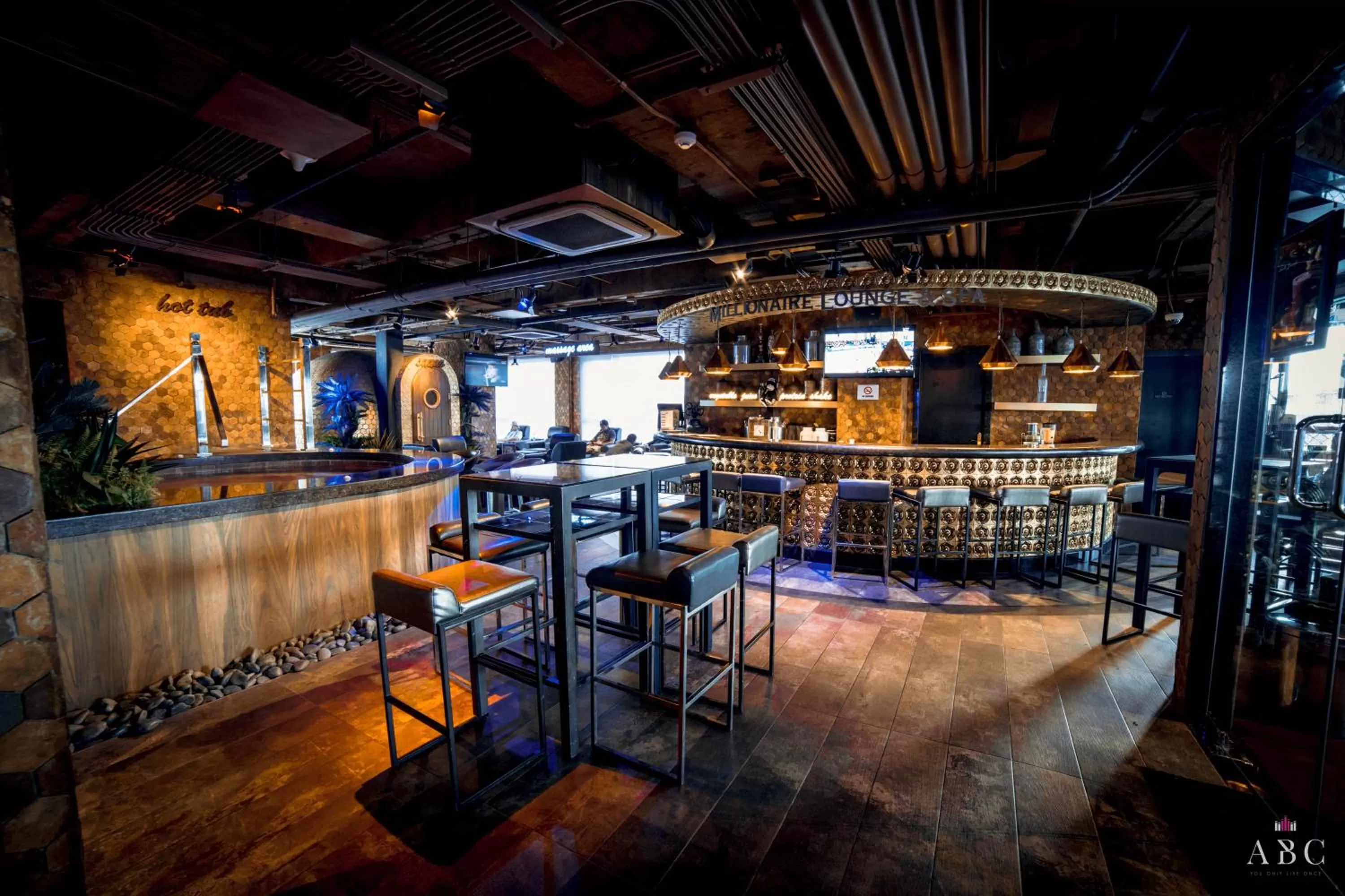 Hot Tub in ABC Hotel