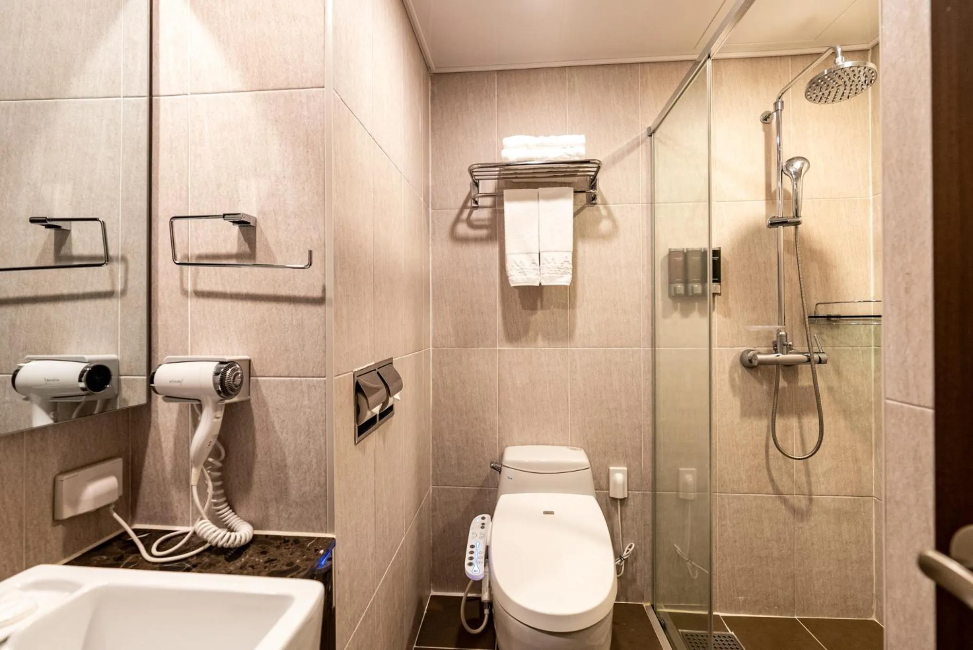 Ramada by Wyndham Jeju City Hall