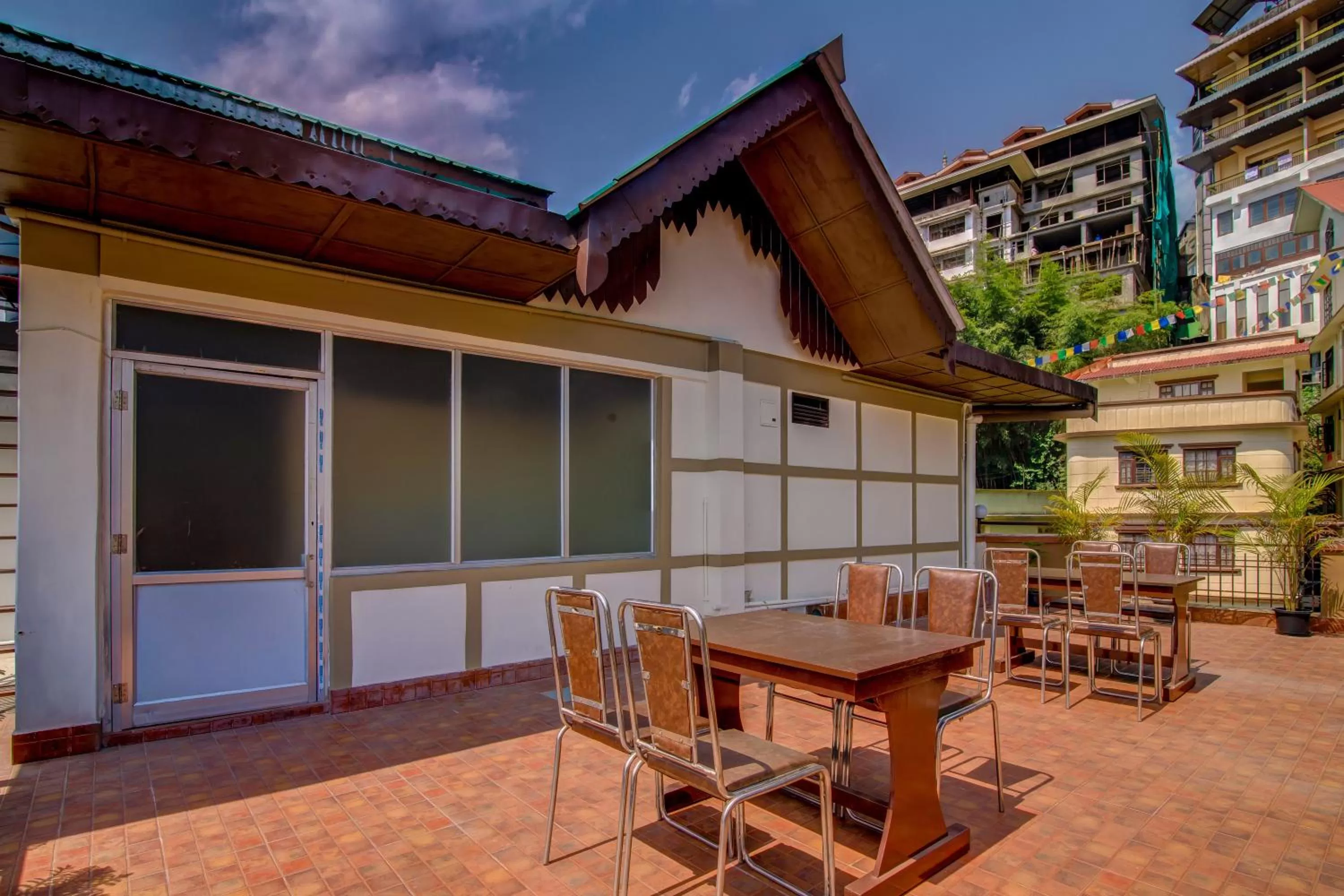 Balcony/Terrace in Muscatel Grand Silkroute - 300 Mts from MG Marg