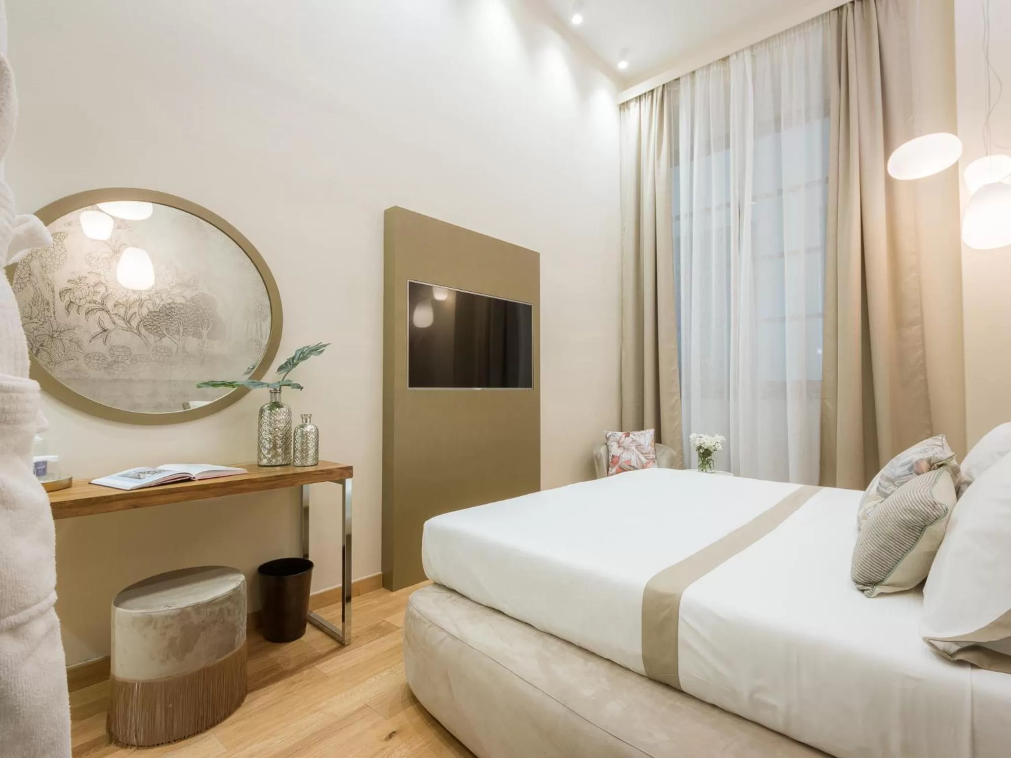 Bed in Renascentia in Florence - Adults Only