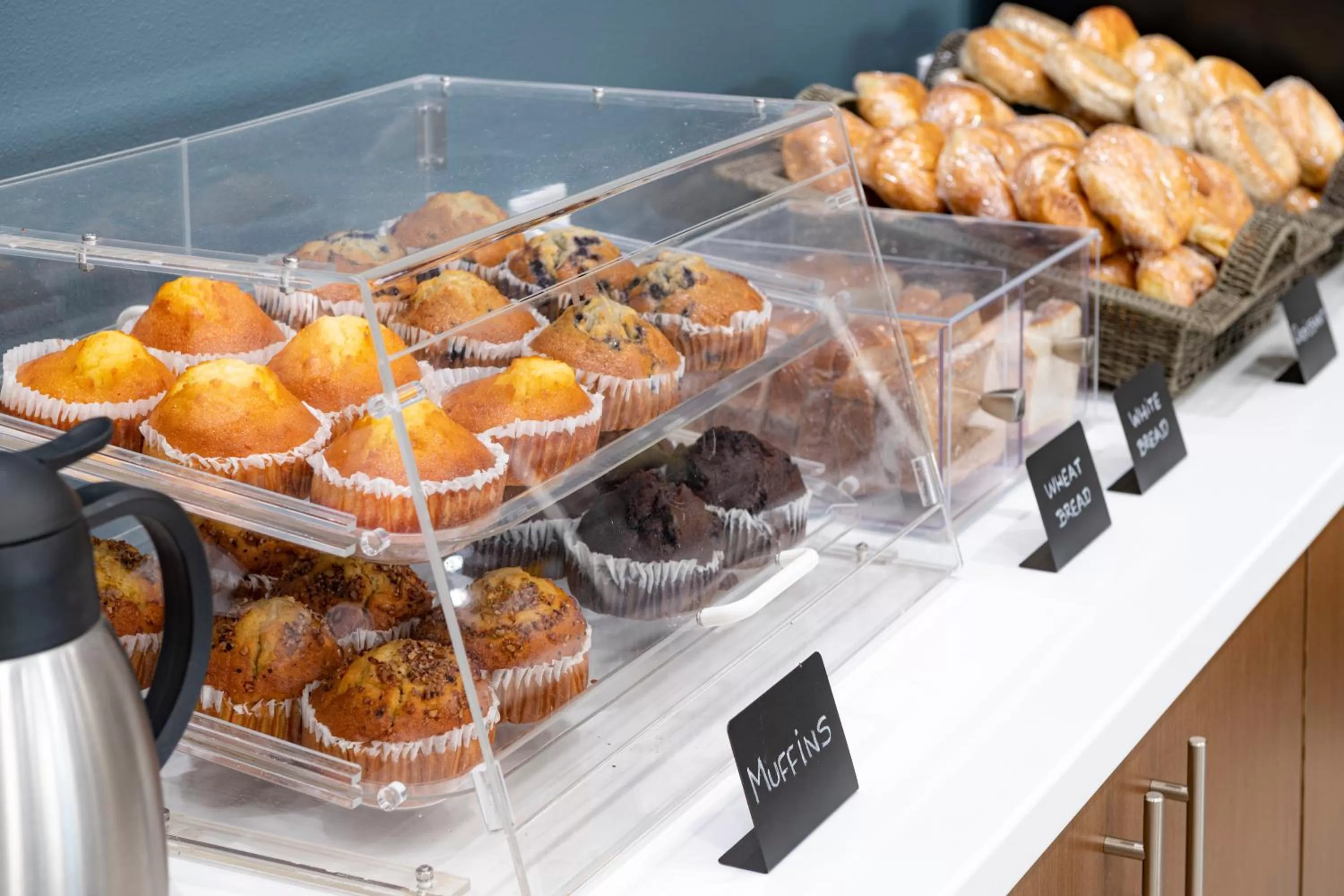 Food in Hotel Monreale Express International Drive Orlando