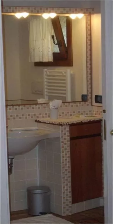 Bathroom in B&B Ernestina