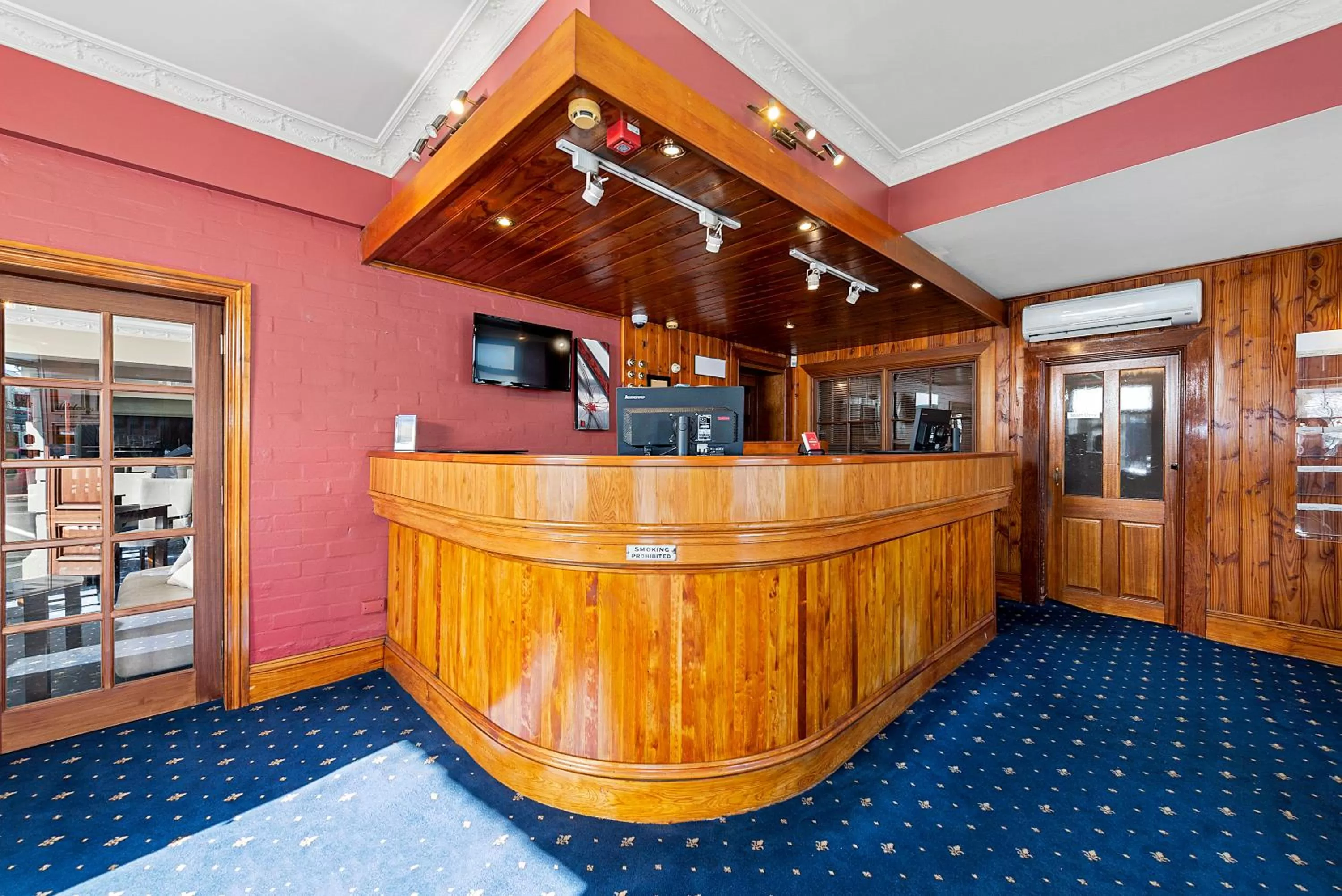 Lobby or reception in The Grand Hotel Launceston (Formerly Clarion Hotel)