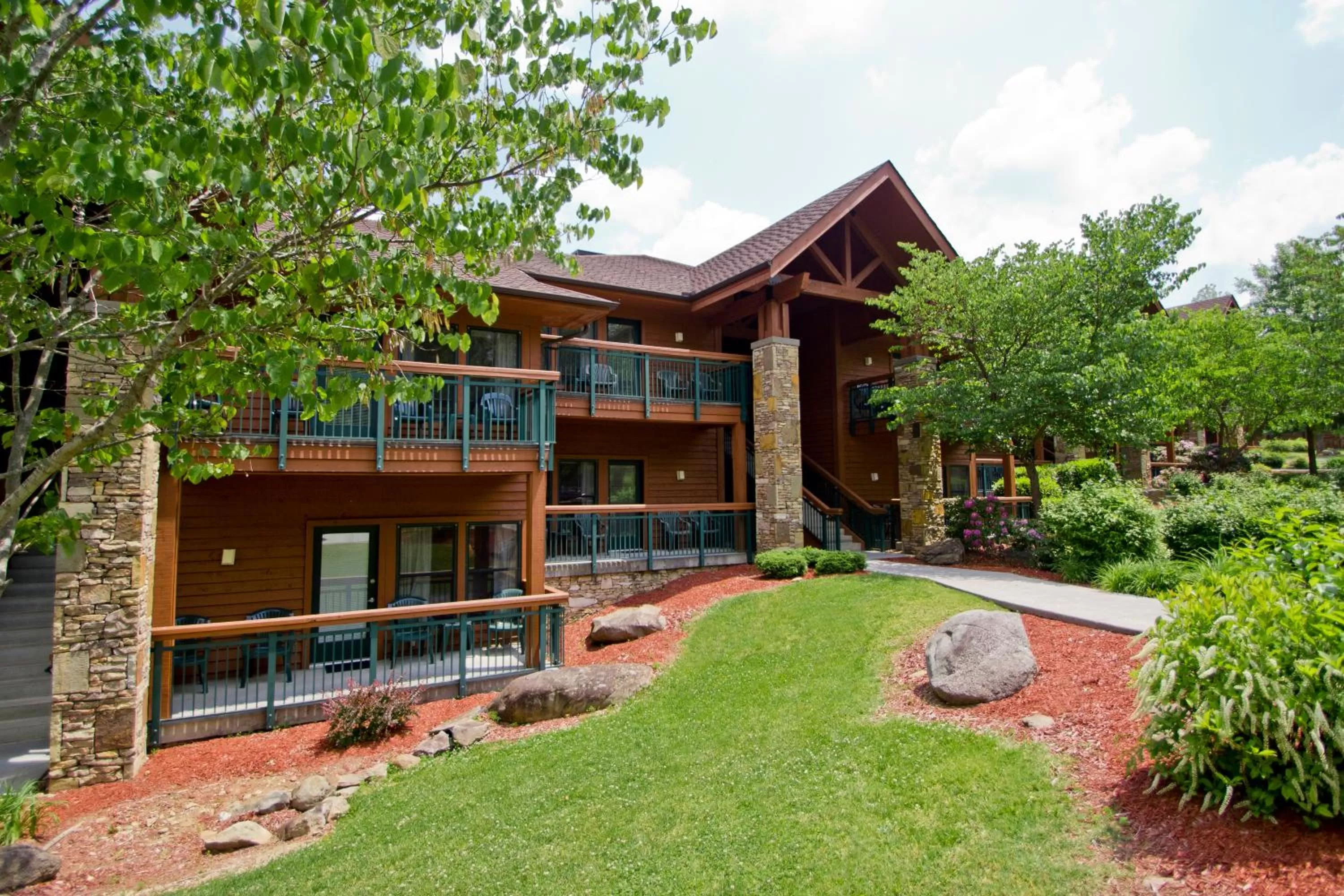 Property building in Hilton Vacation Club Bent Creek Golf Village Gatlinburg