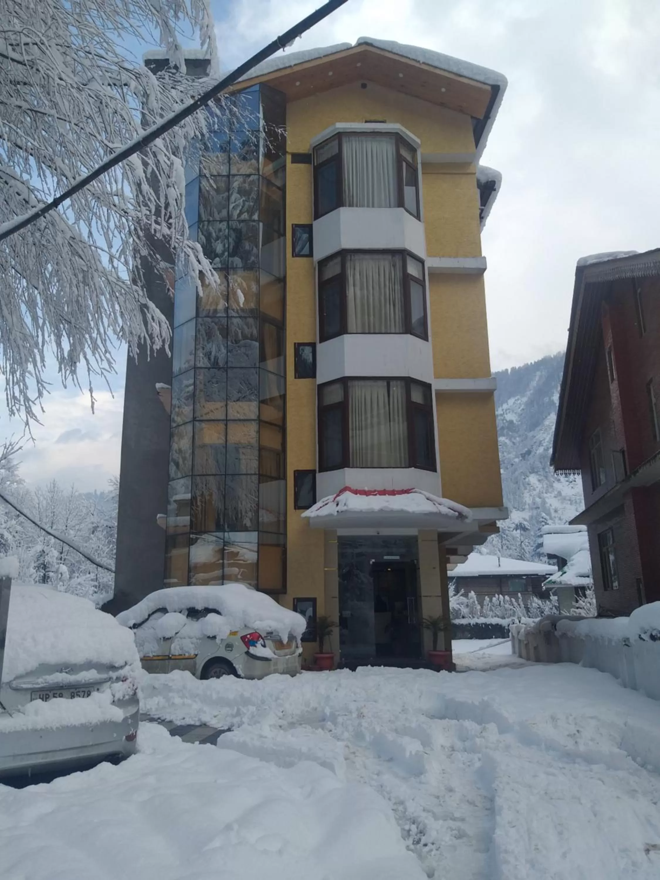 Property building, Winter in Hotel Ambika Resort Manali