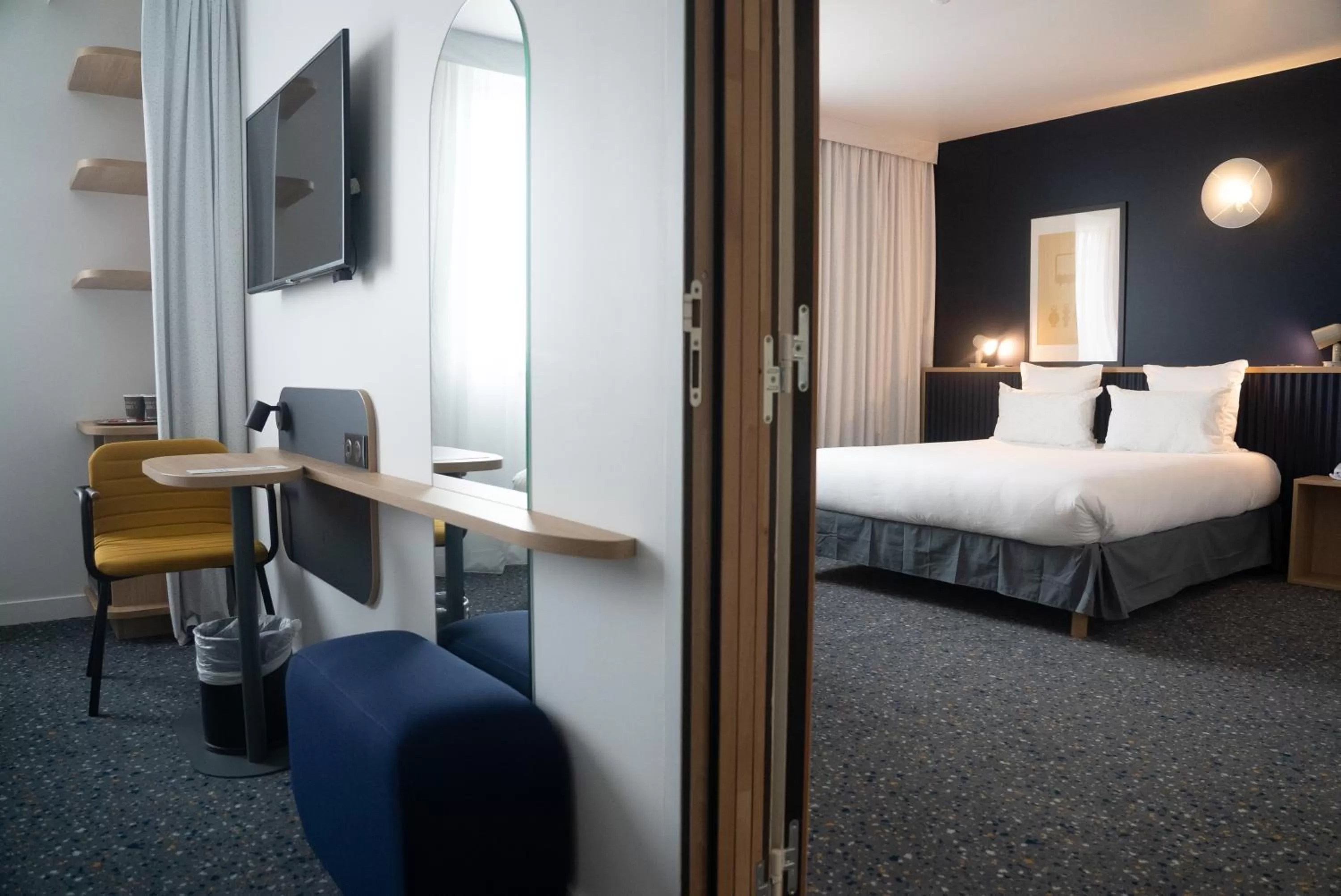 Bed in ibis Styles Paris Romainville