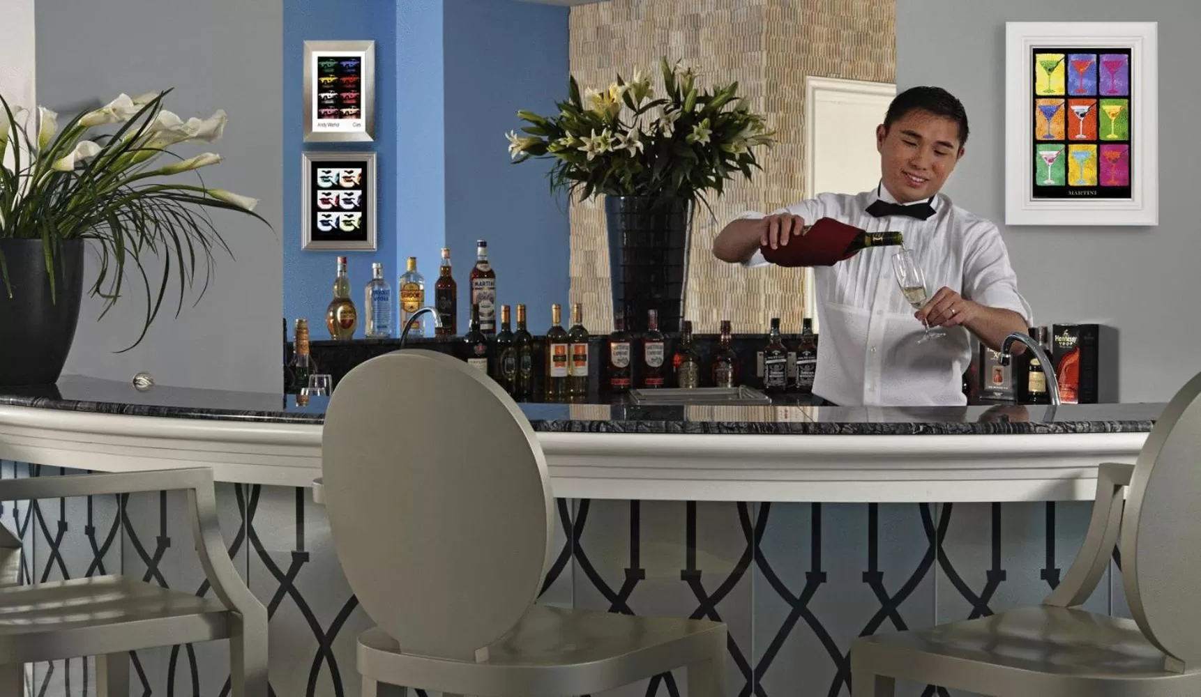 Lounge or bar in The Chateau Spa & Wellness Resort