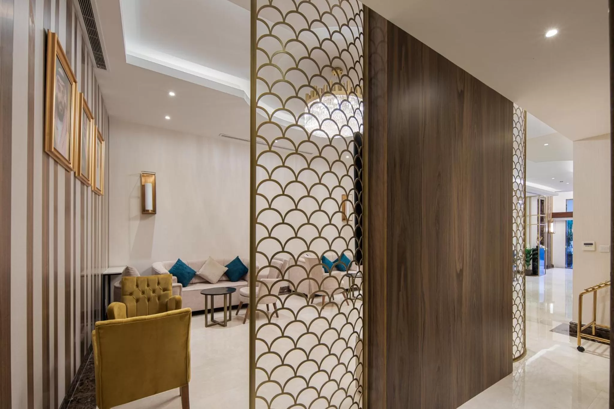 Communal lounge/ TV room in Gladiolus Hotel