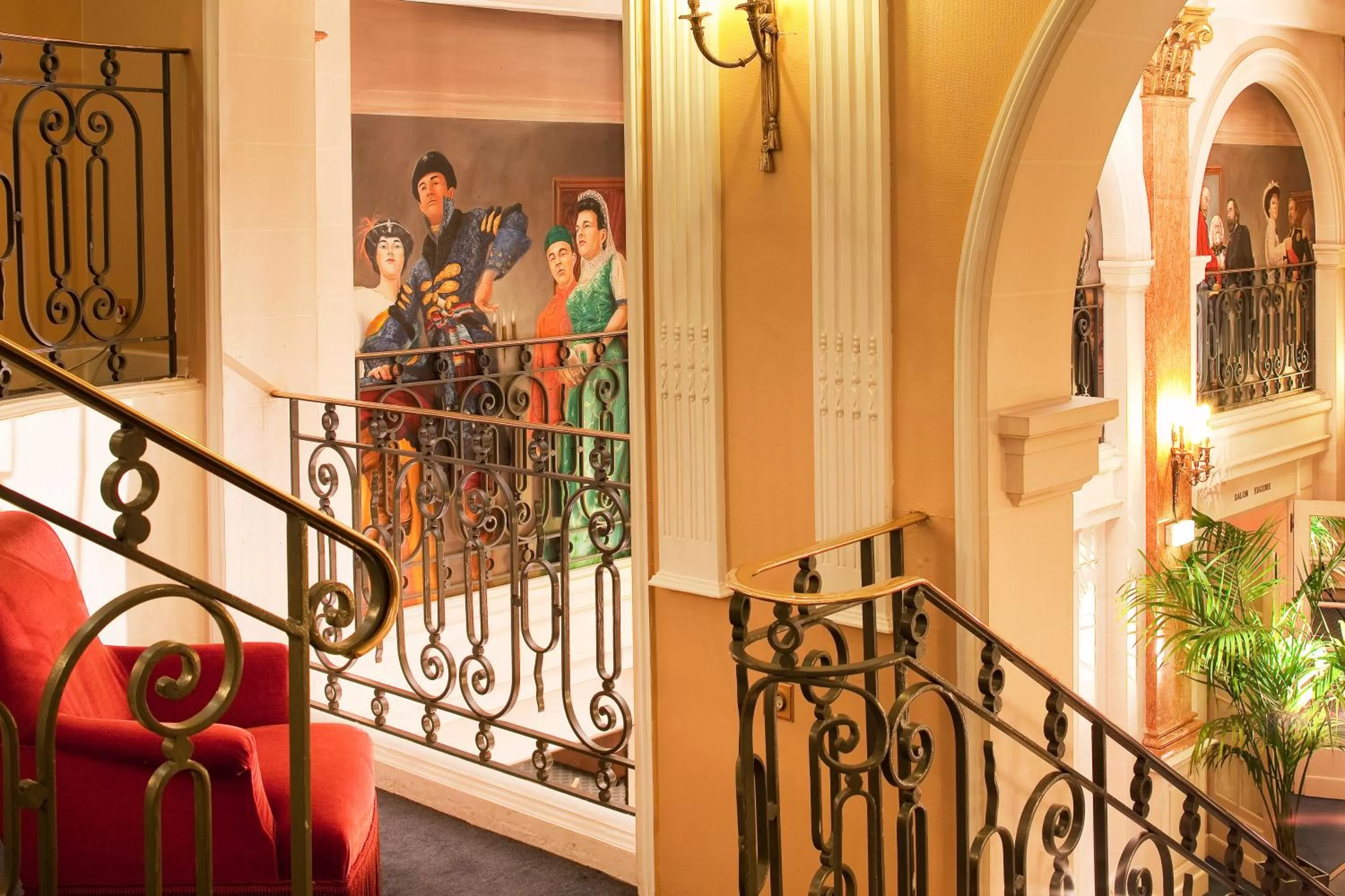 Decorative detail in Hôtel & SPA Oceania L'Univers Tours