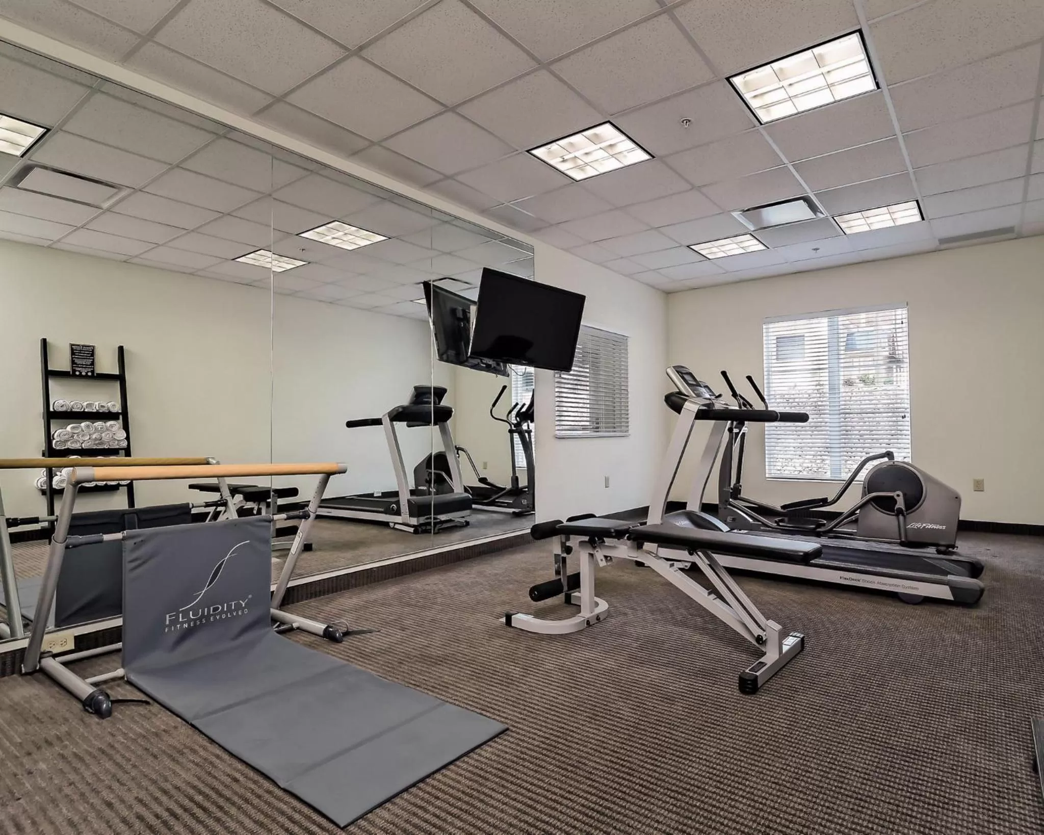 Fitness centre/facilities in Sleep Inn & Suites Fort Scott