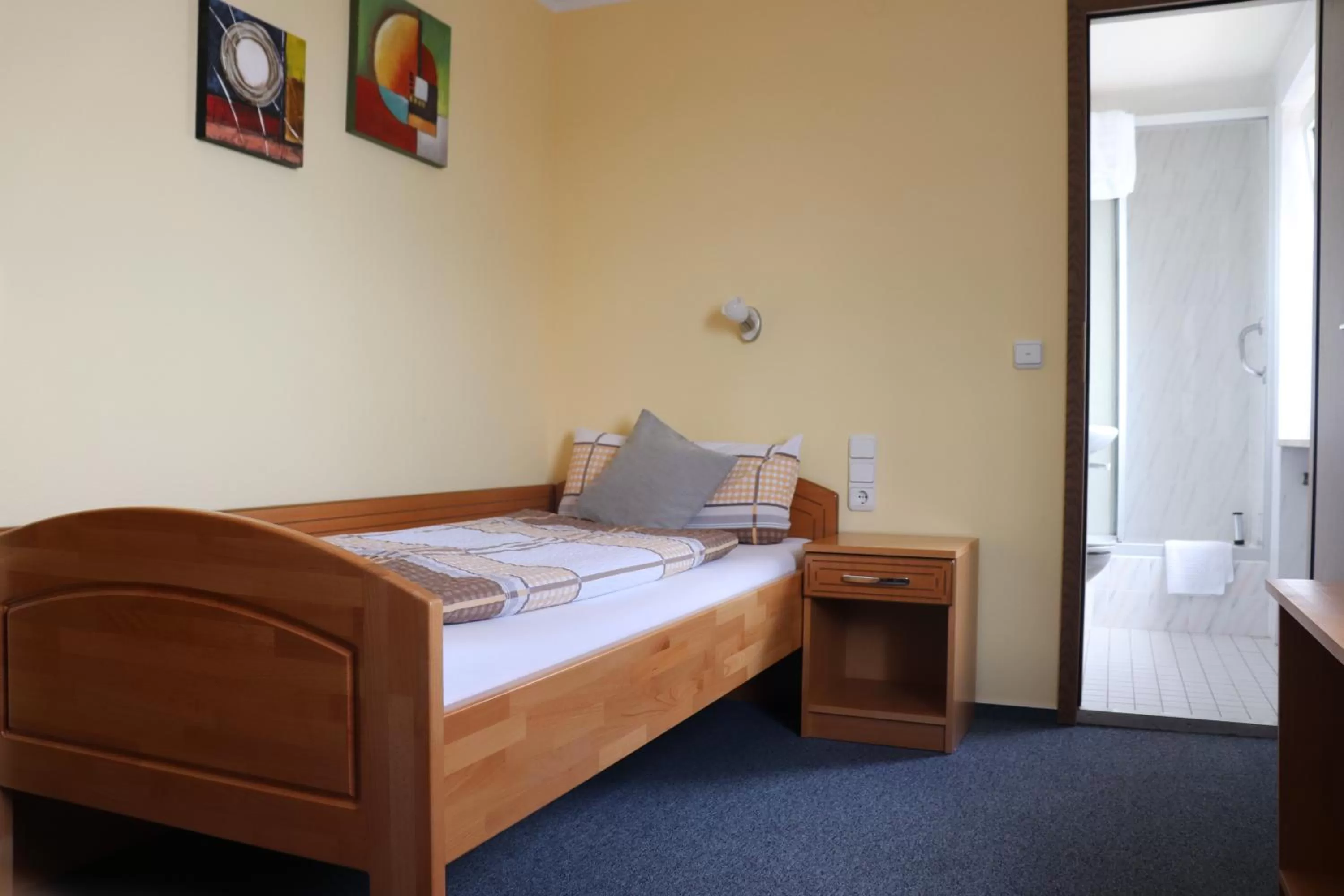 Bed in Hotel Zum Waldstein