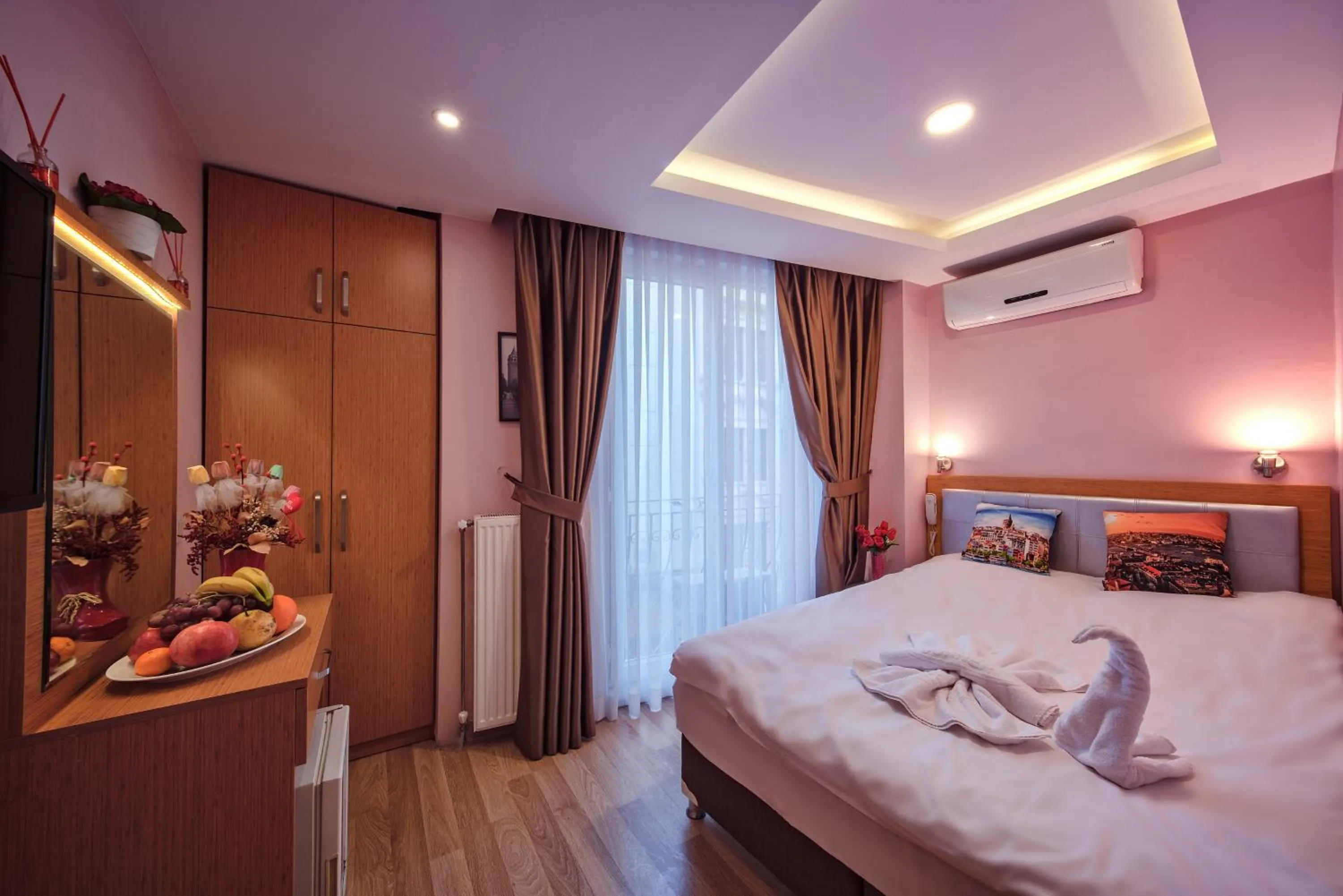 Deluxe Double or Twin Room in Gulhane Corner Hotel