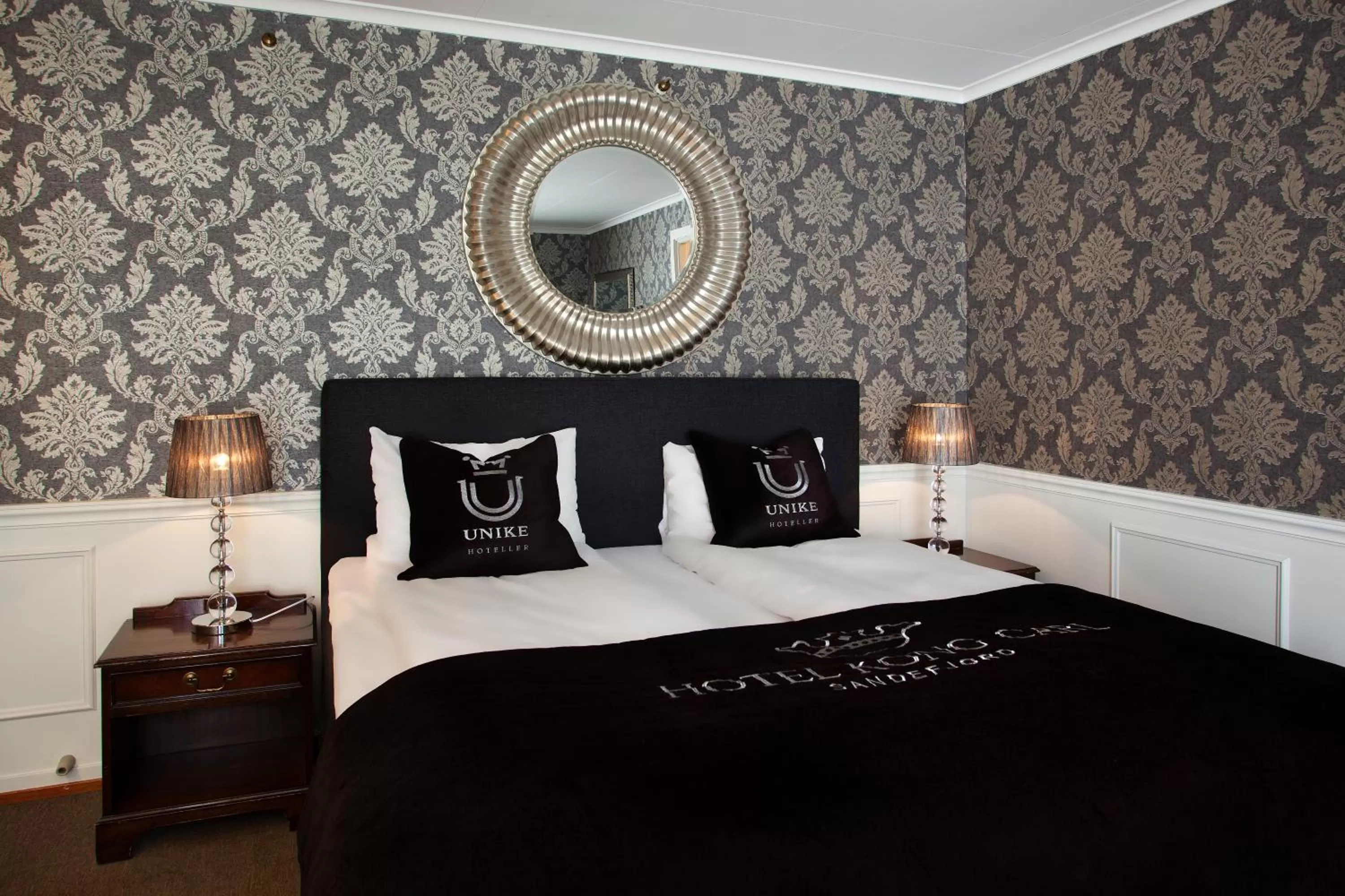 Photo of the whole room, Bed in Hotel Kong Carl - Unike Hoteller